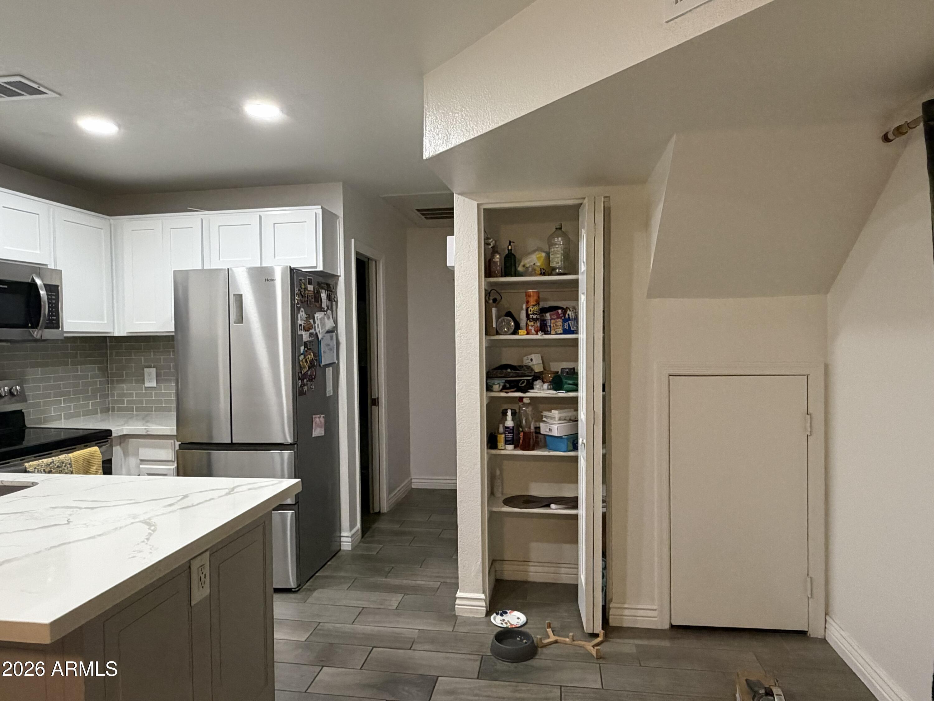 625 S WESTWOOD -- 135