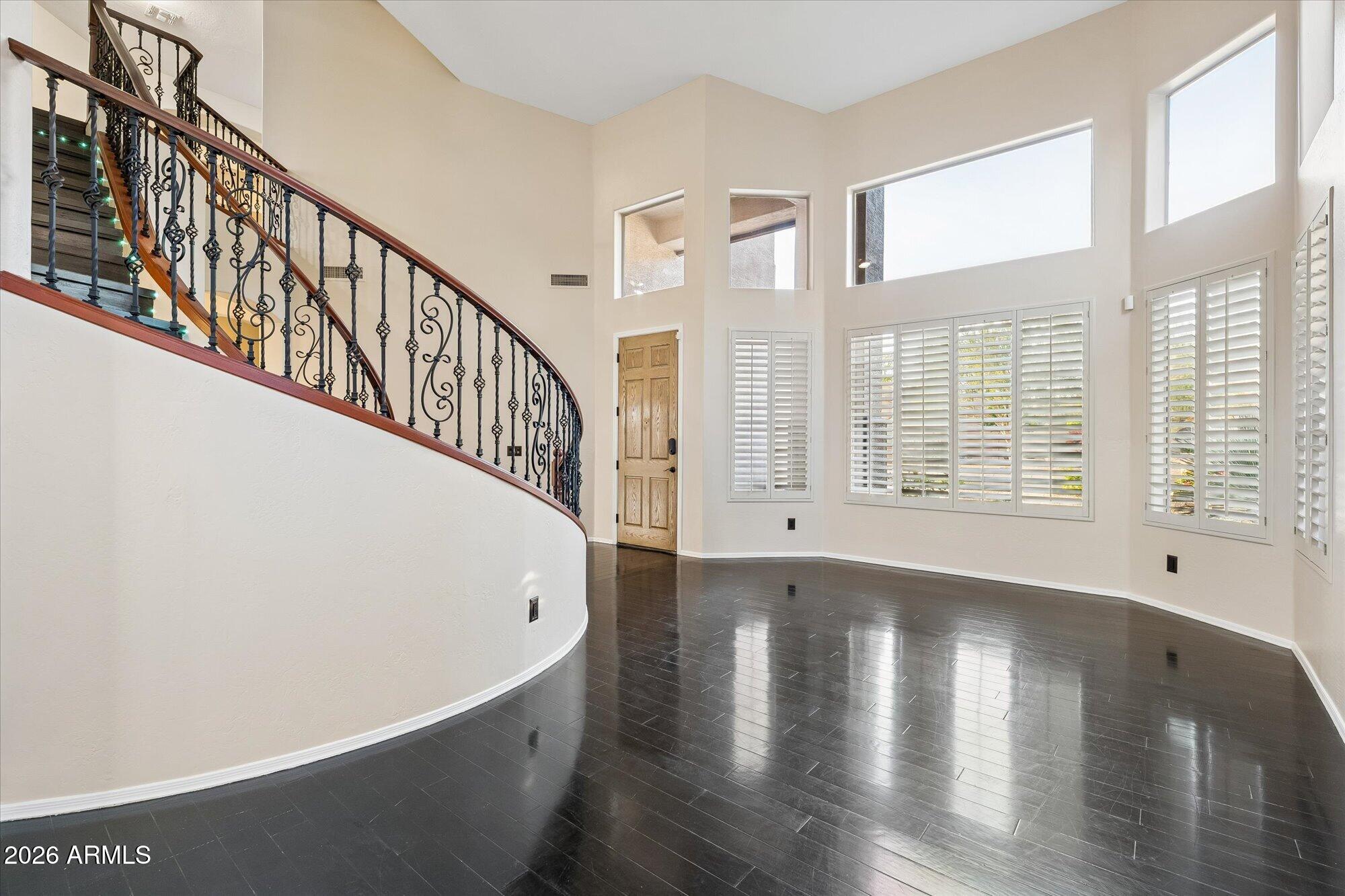 9629 E GRANDVIEW Street