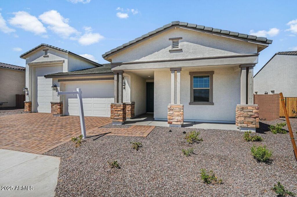 Photo of 17812 W Luke Avenue, Litchfield Park, AZ 85340 (MLS # 6862604)