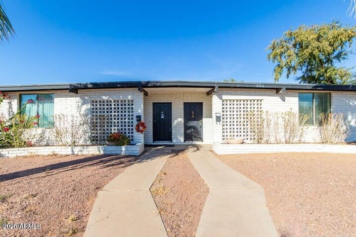 Photo of 2246 E Broadway Road, Mesa, AZ 85204 (MLS # 7090866)
