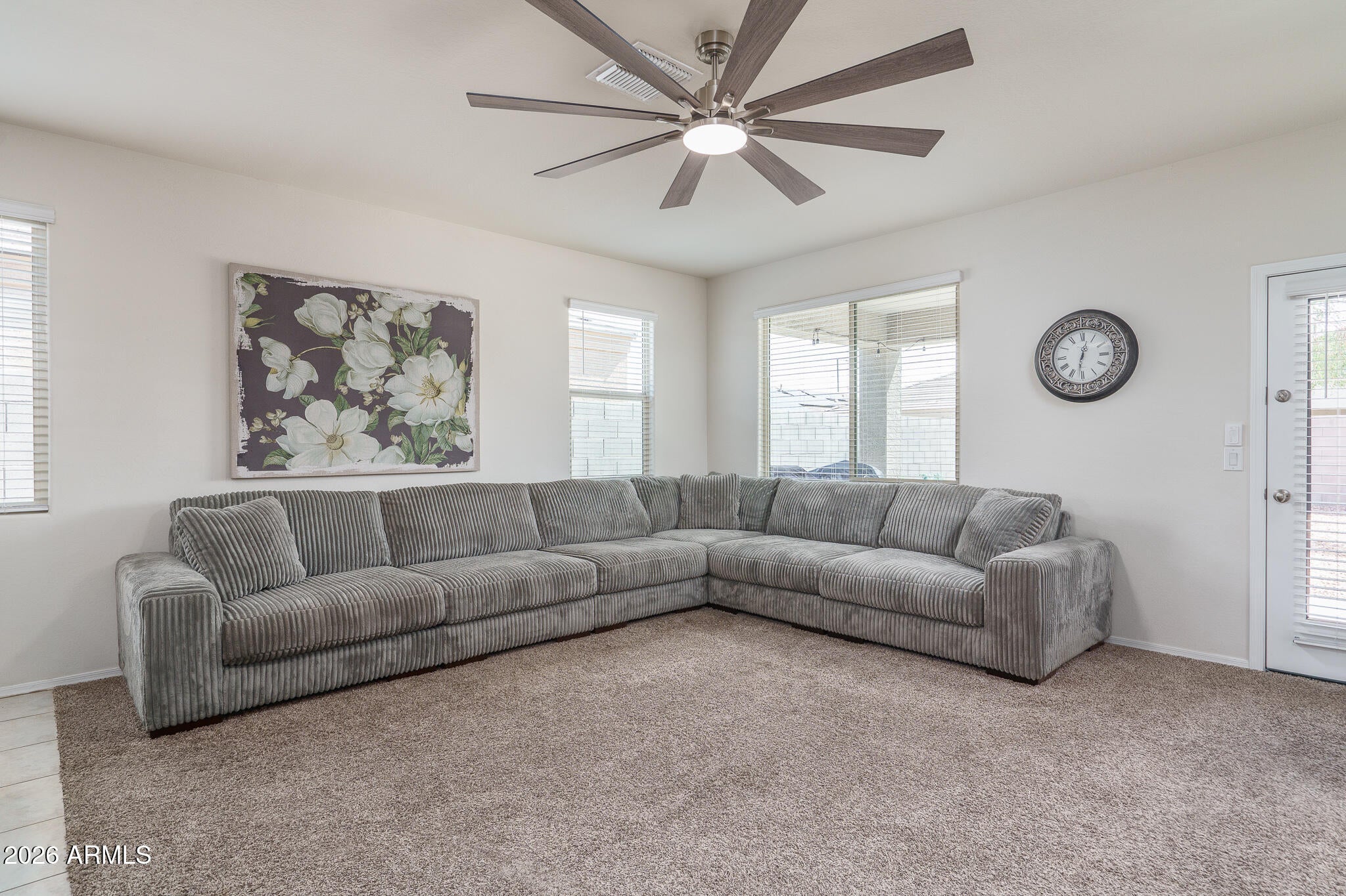 31005 W INDIANOLA Avenue