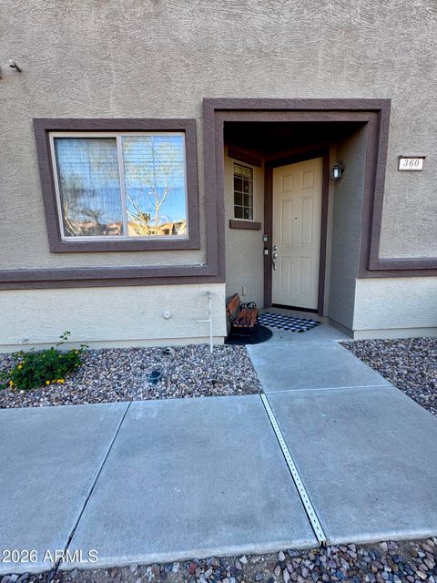 1265 S AARON -- 360 Mesa AZ 85209