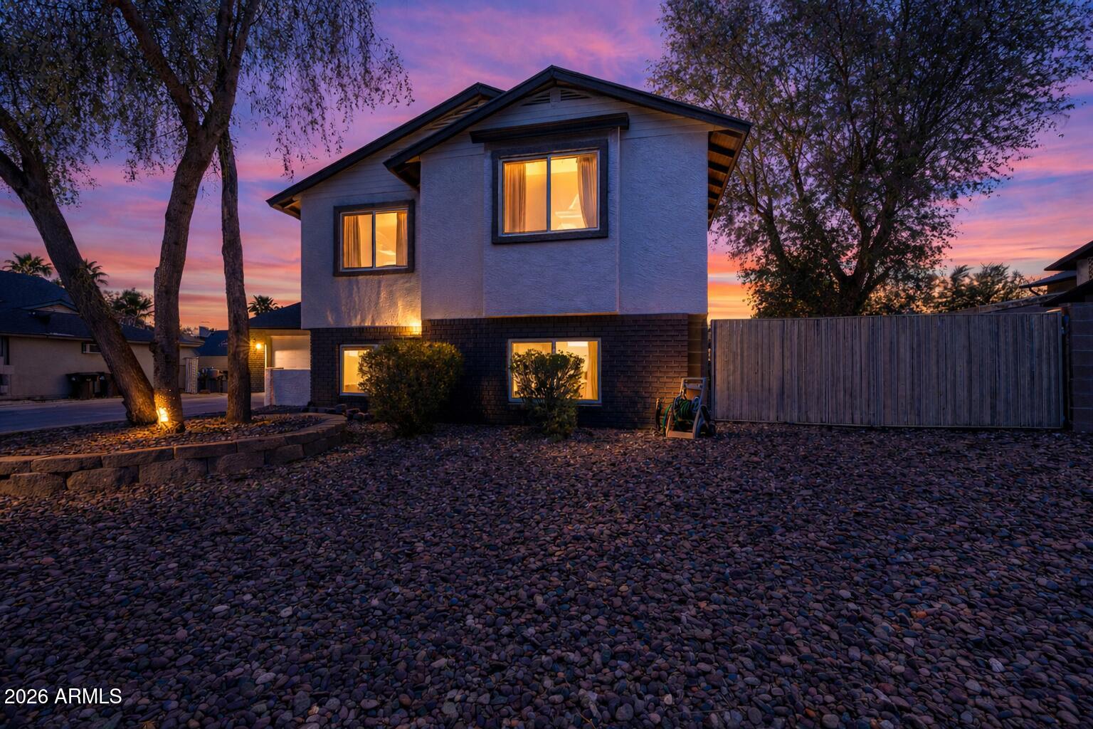 5056 E DALLAS Street