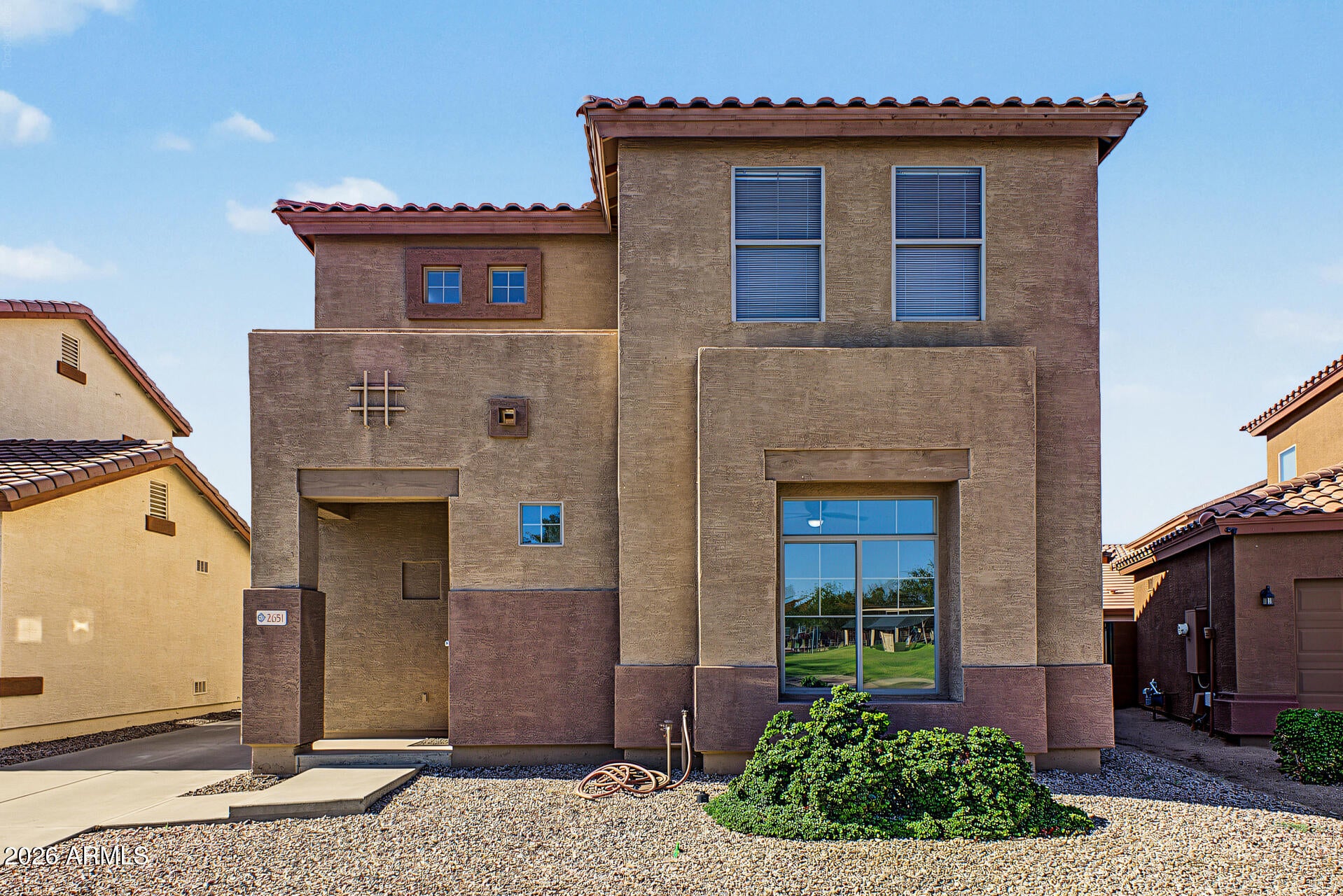 2651 E LE GRAND Loop