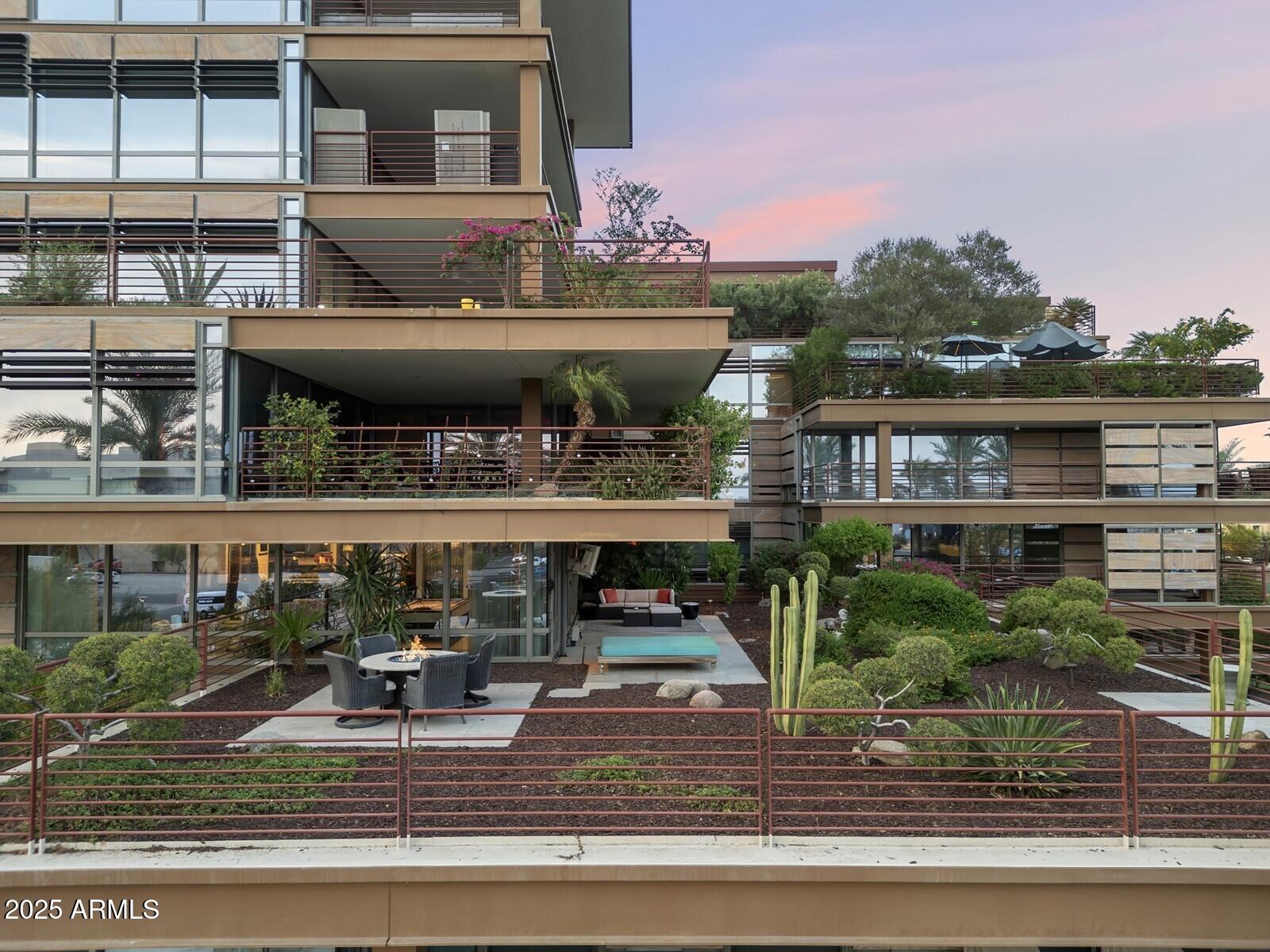7157 E RANCHO VISTA Drive 3006