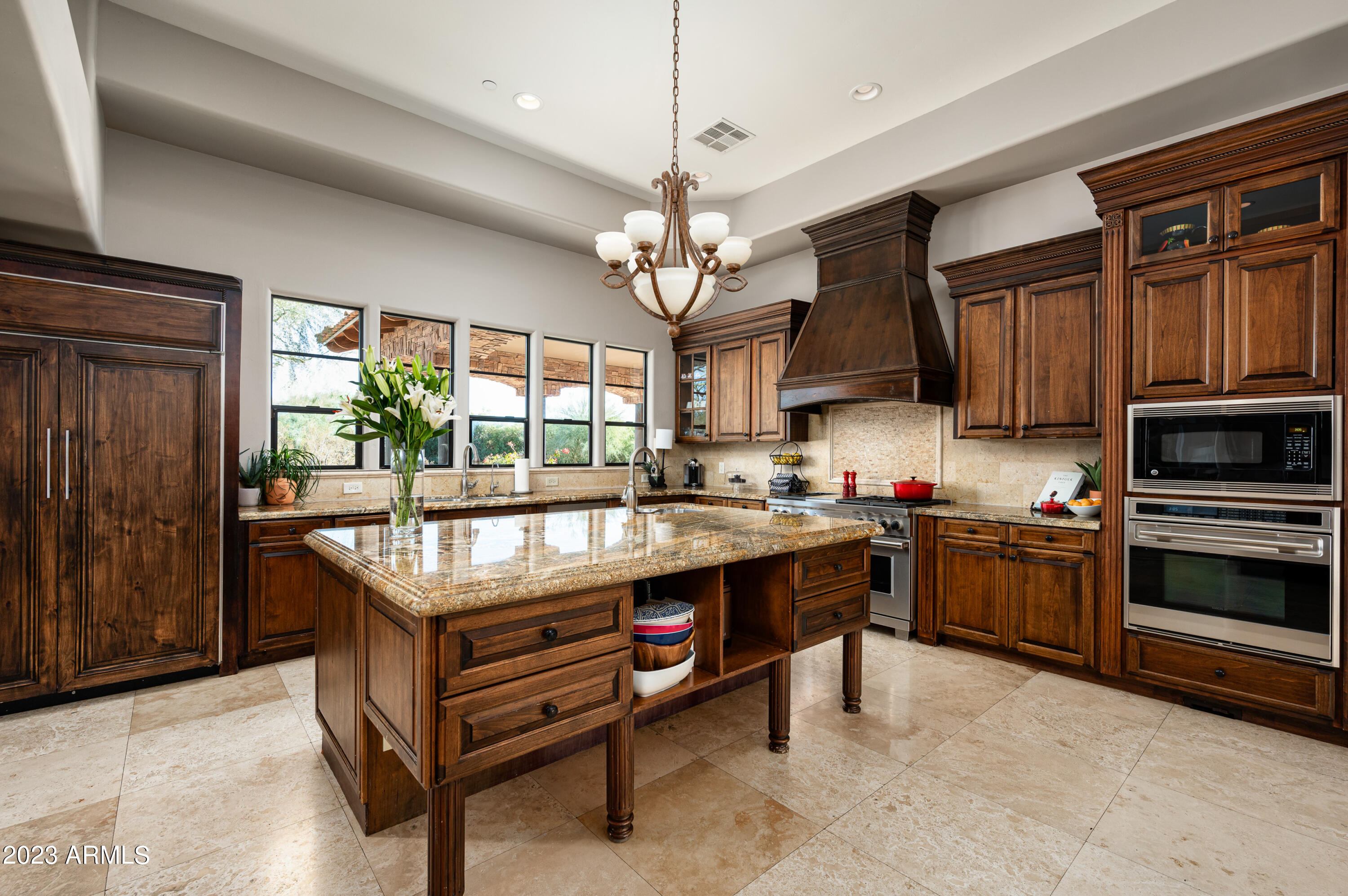 PINNACLE PARADISE - Residential