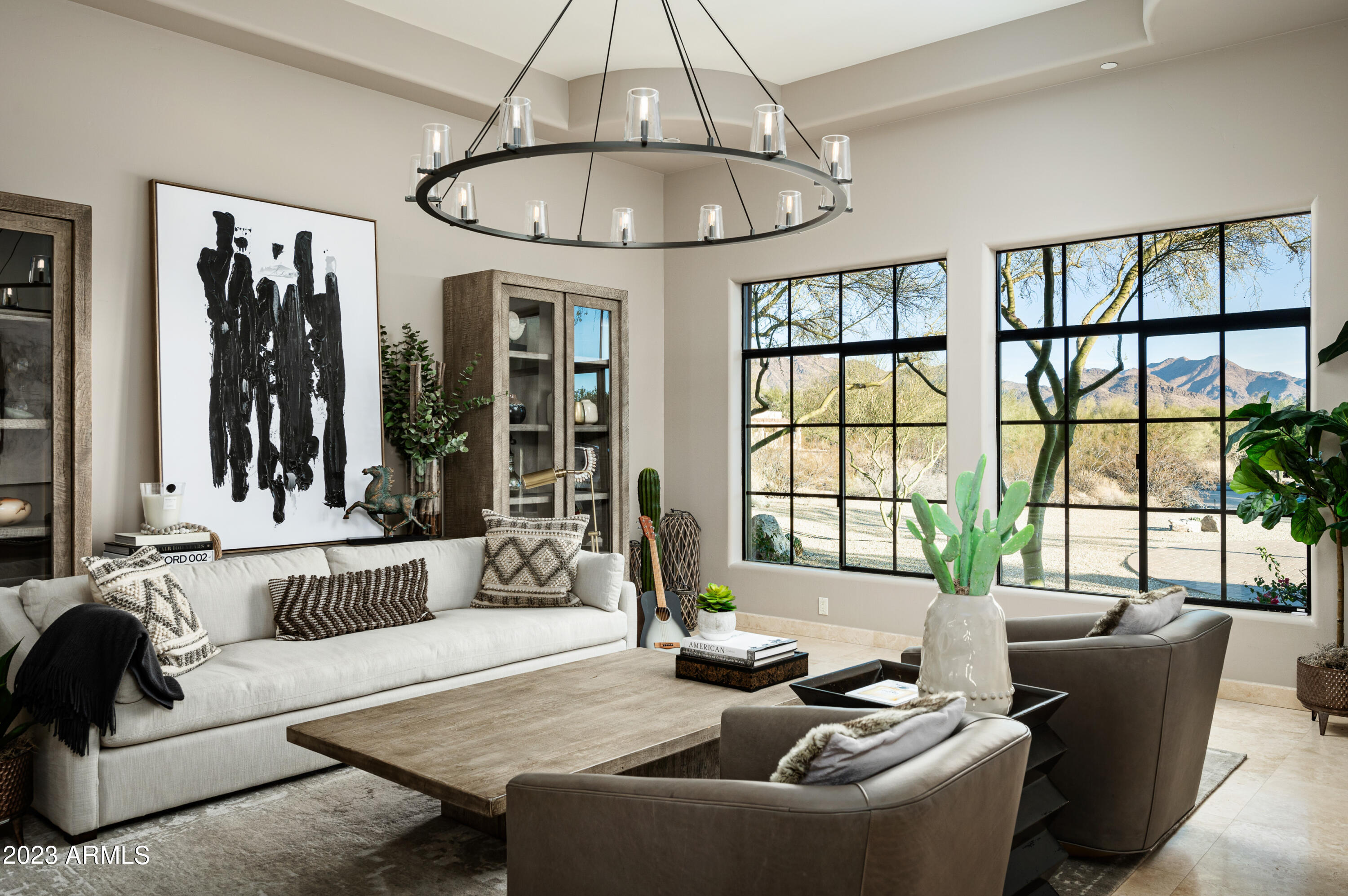 PINNACLE PARADISE - Residential