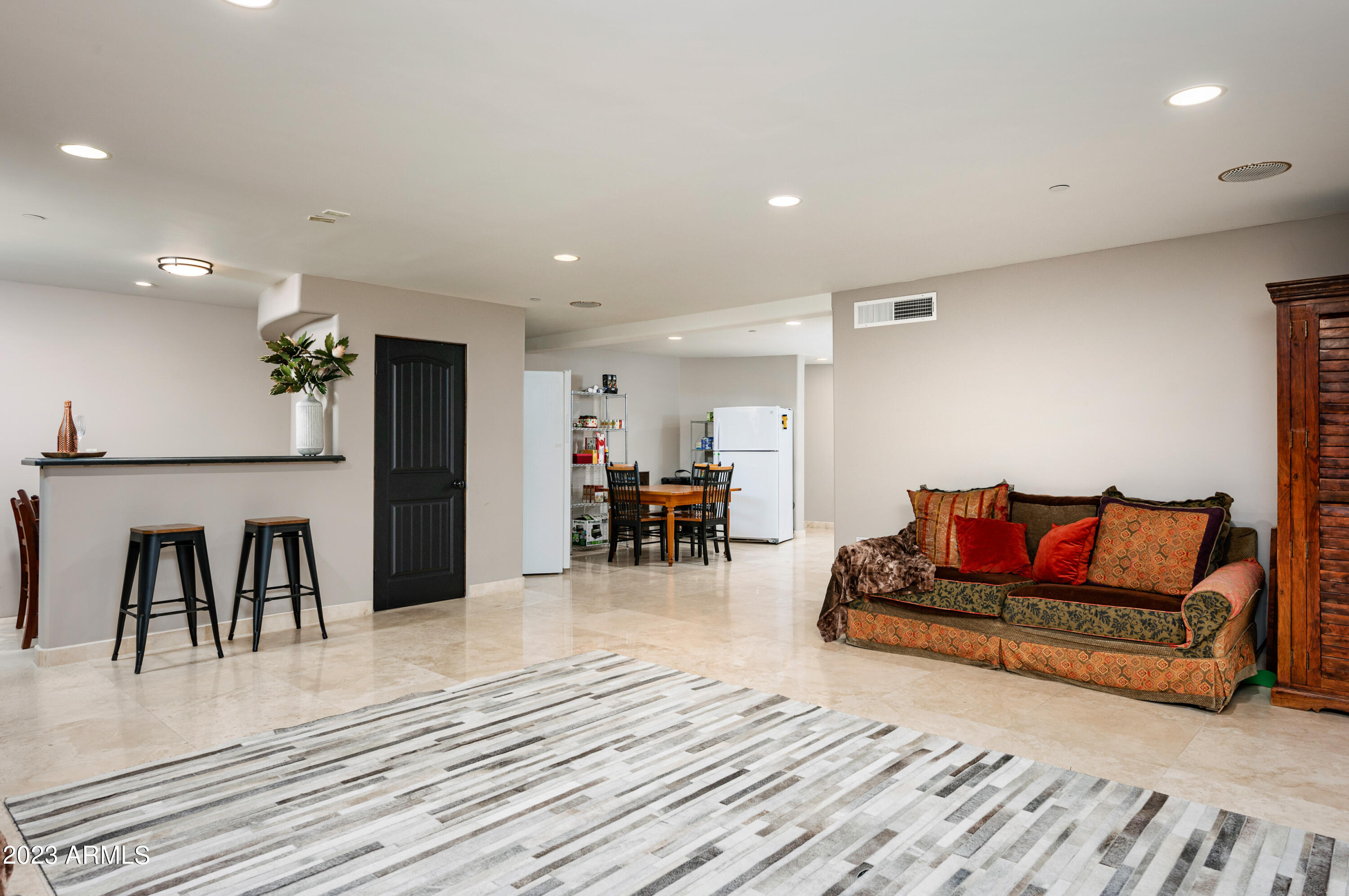 PINNACLE PARADISE - Residential