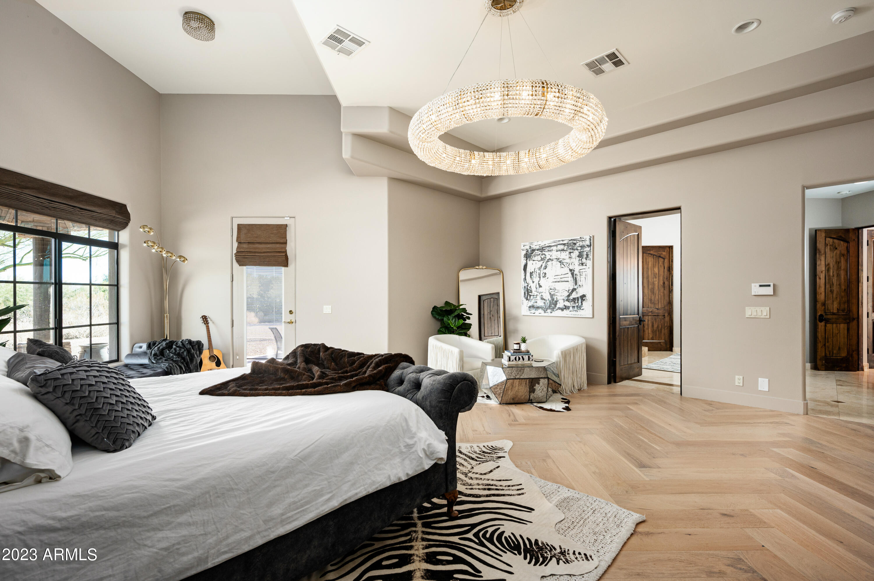 PINNACLE PARADISE - Residential