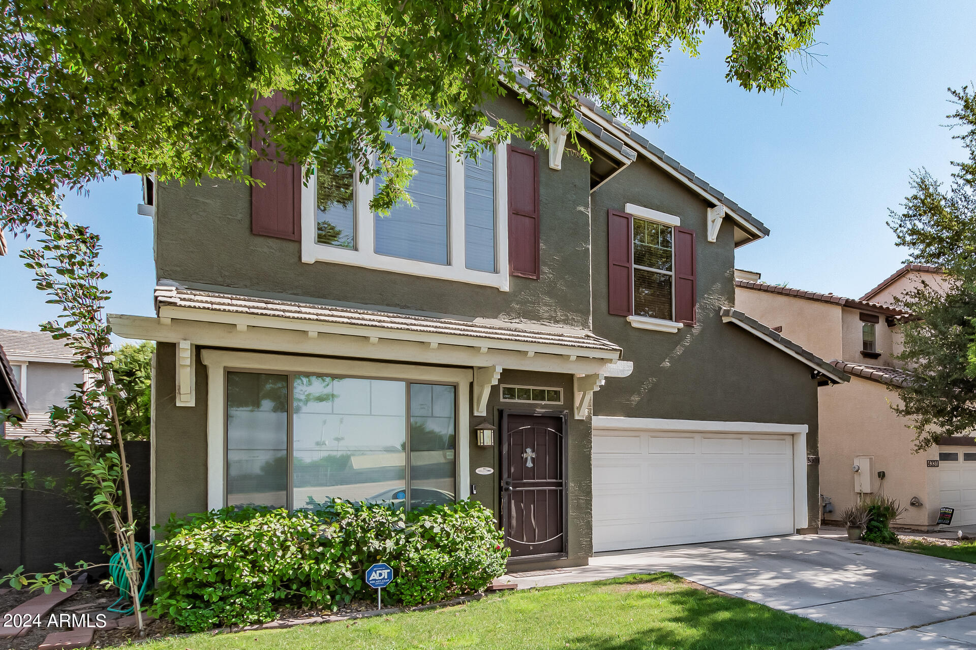 Search Homes 4 4337 E VAUGHN Avenue