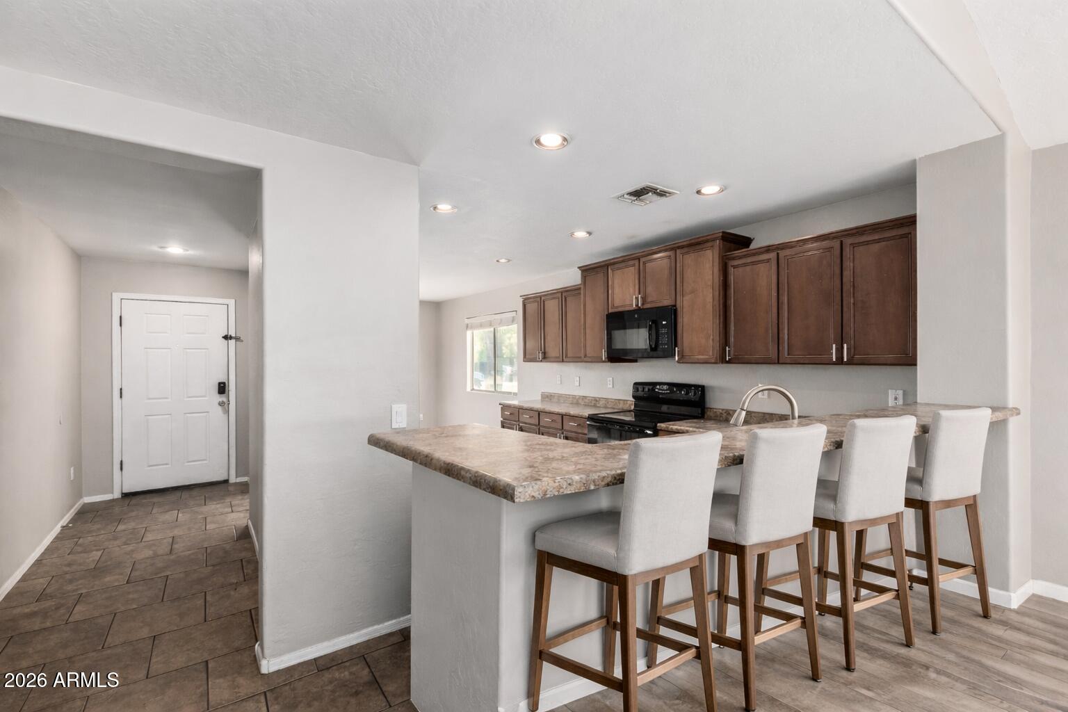 1868 W DESERT SEASONS Drive