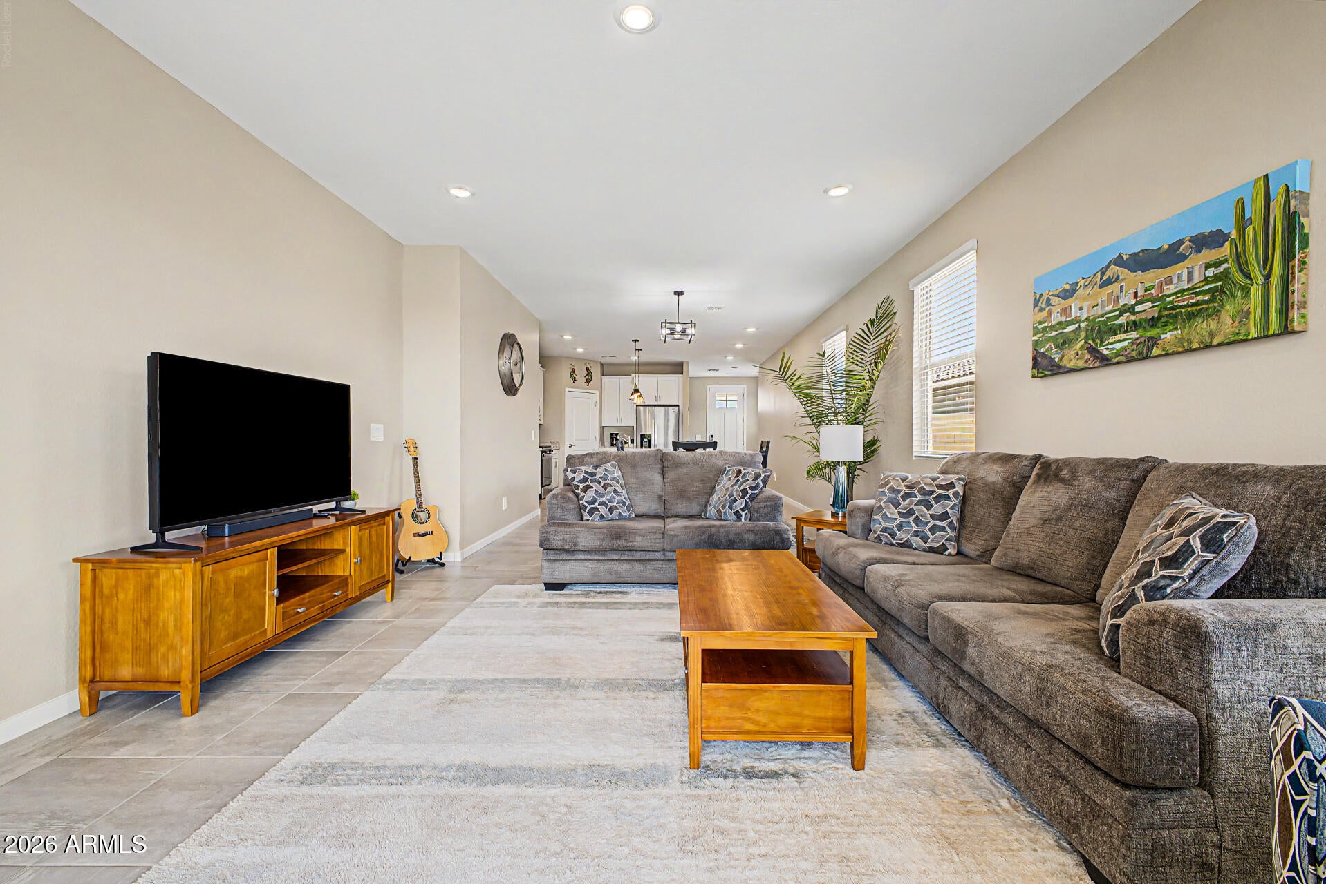 323 S SAN FERNANDO Lane