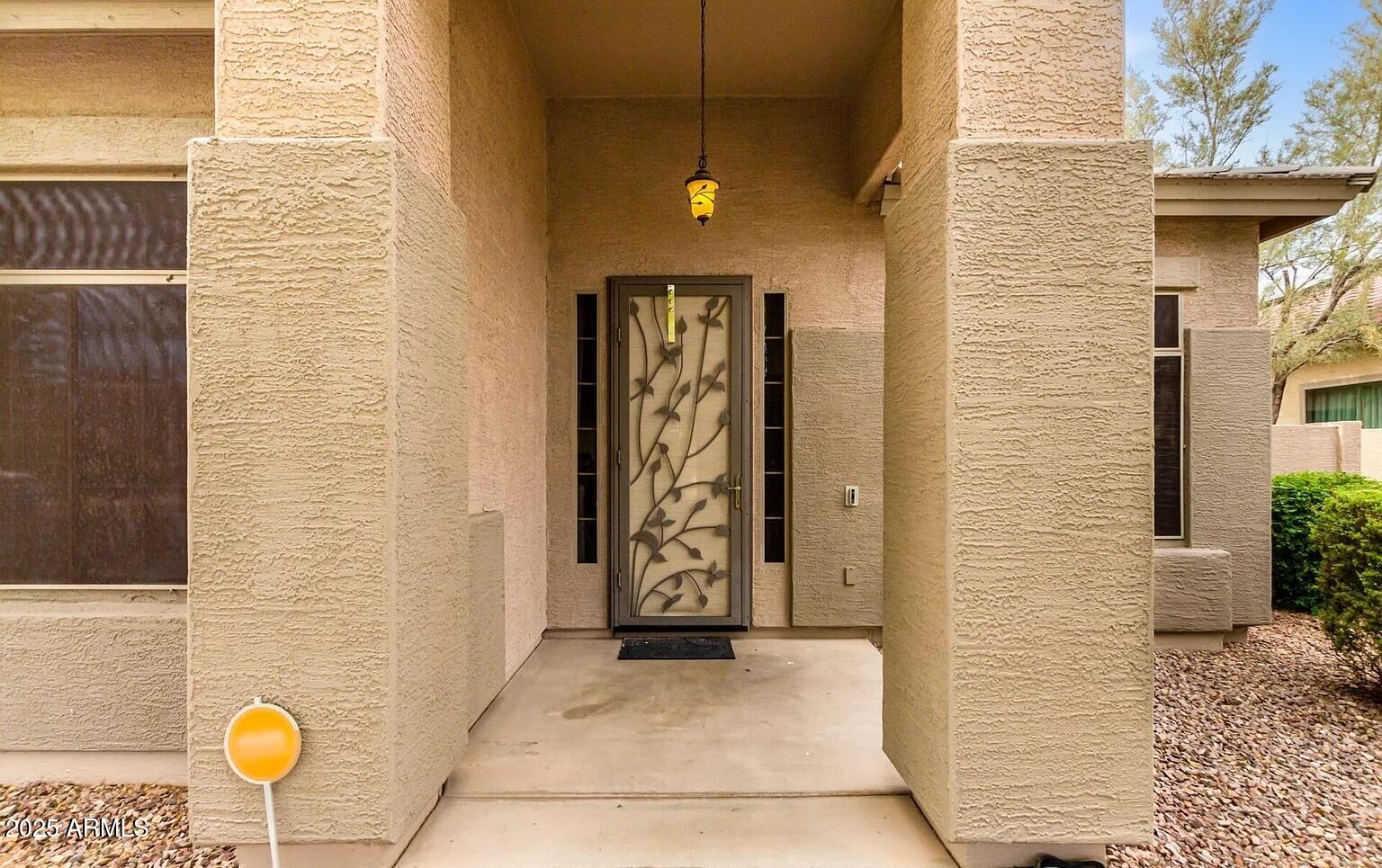 43292 W OAKLAND Court