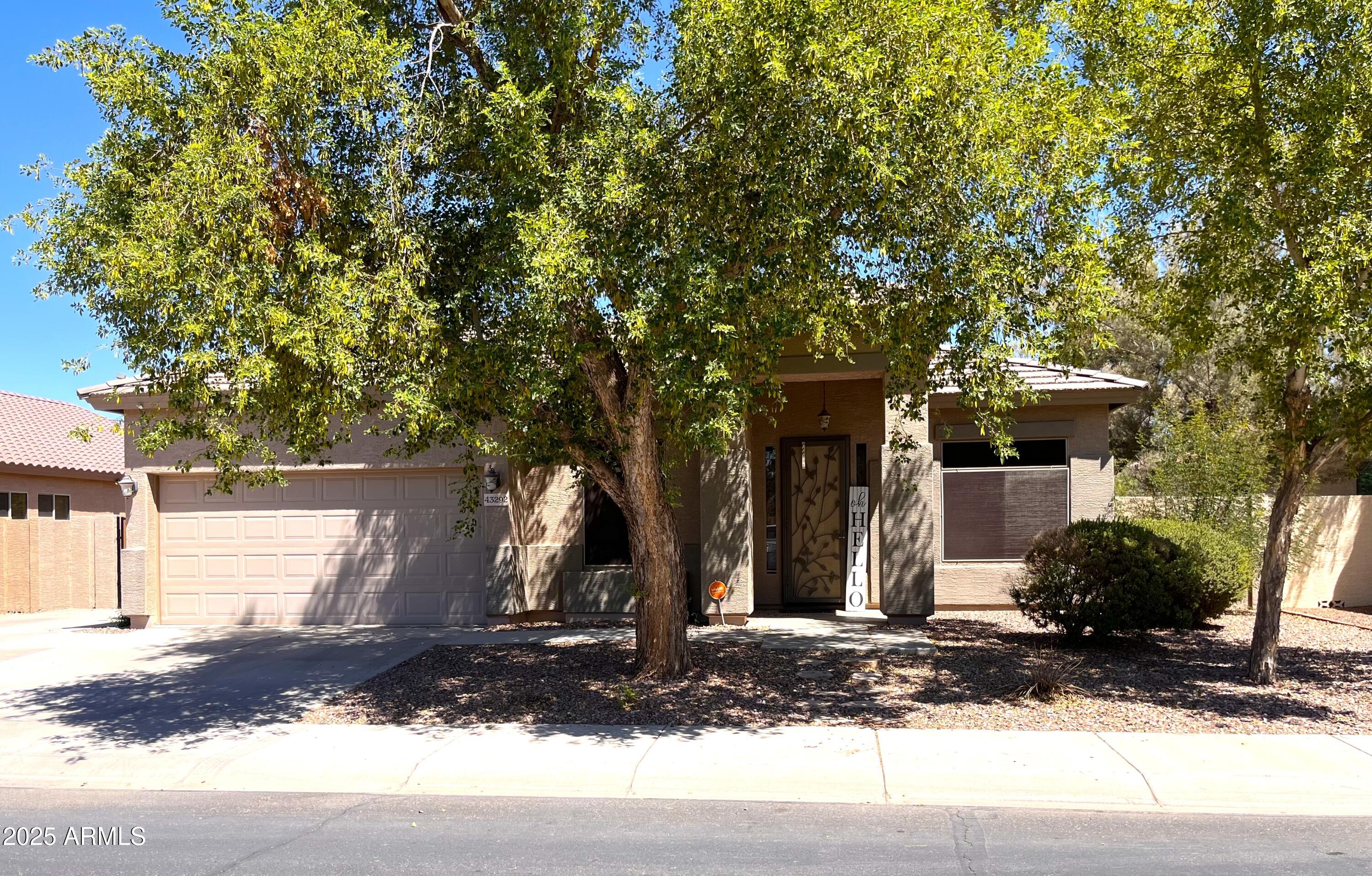 43292 W OAKLAND Court