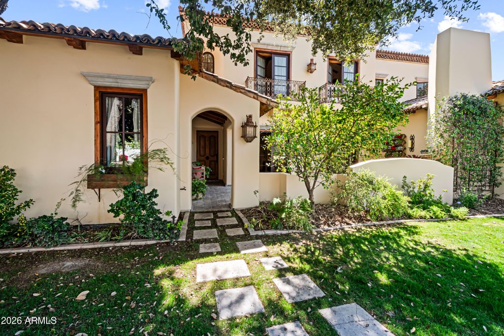 Photo of 8131 E Appaloosa Trail, Scottsdale, AZ 85258 (MLS # 6996024)