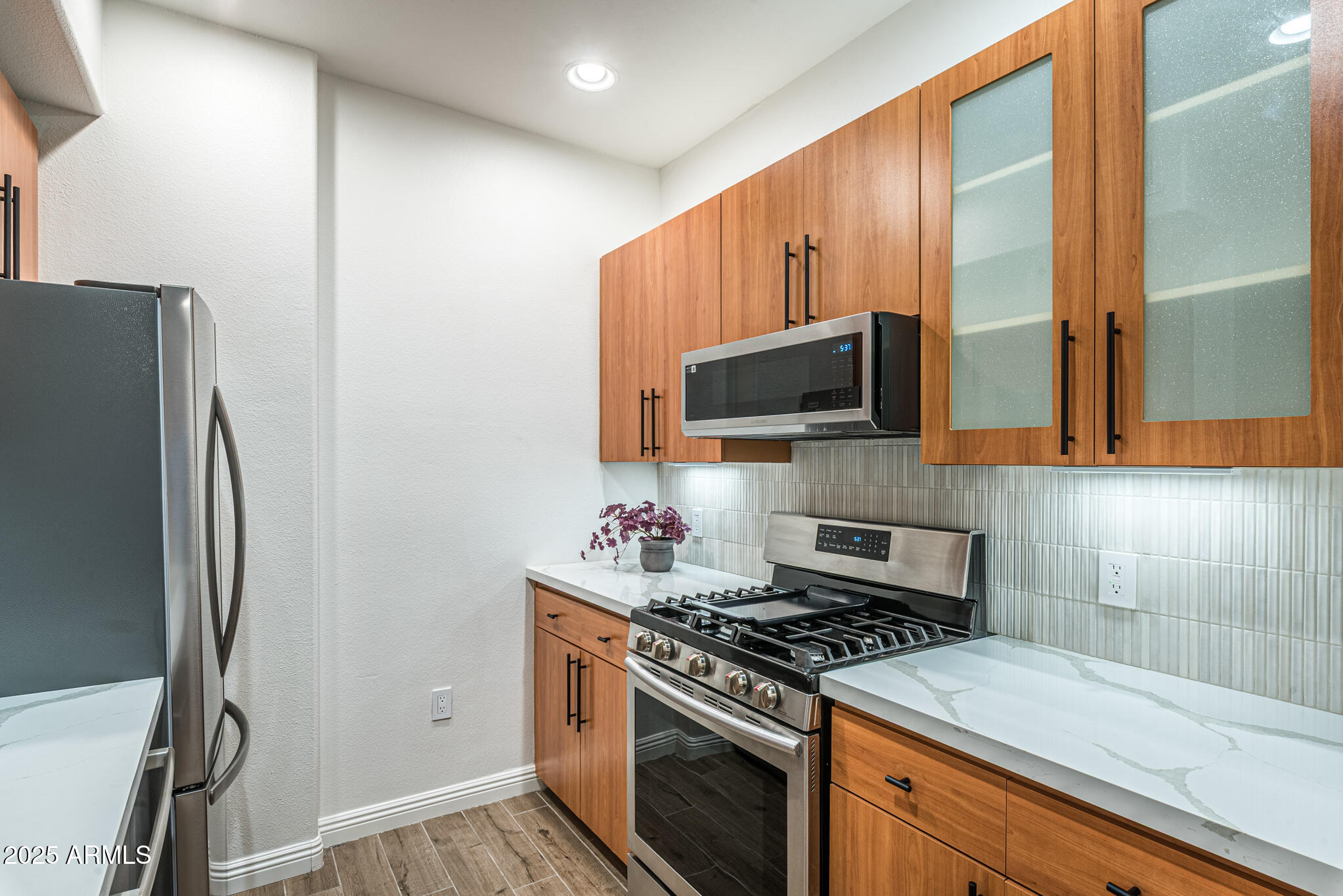 Phoenix, Arizona 85054, United States, 2 Bedrooms Bedrooms, ,2 BathroomsBathrooms,Residential,Active,226521