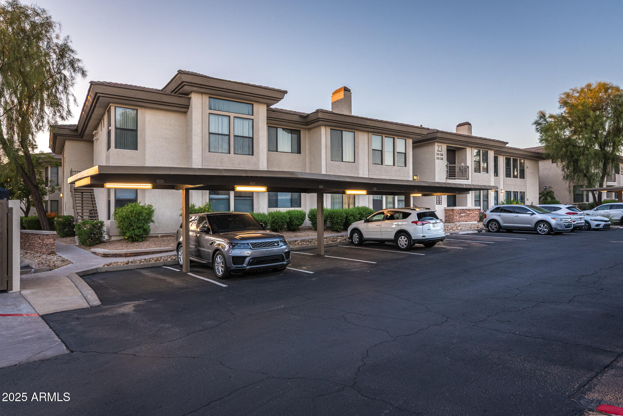 Phoenix, Arizona 85054, United States, 2 Bedrooms Bedrooms, ,2 BathroomsBathrooms,Residential,Active,226521