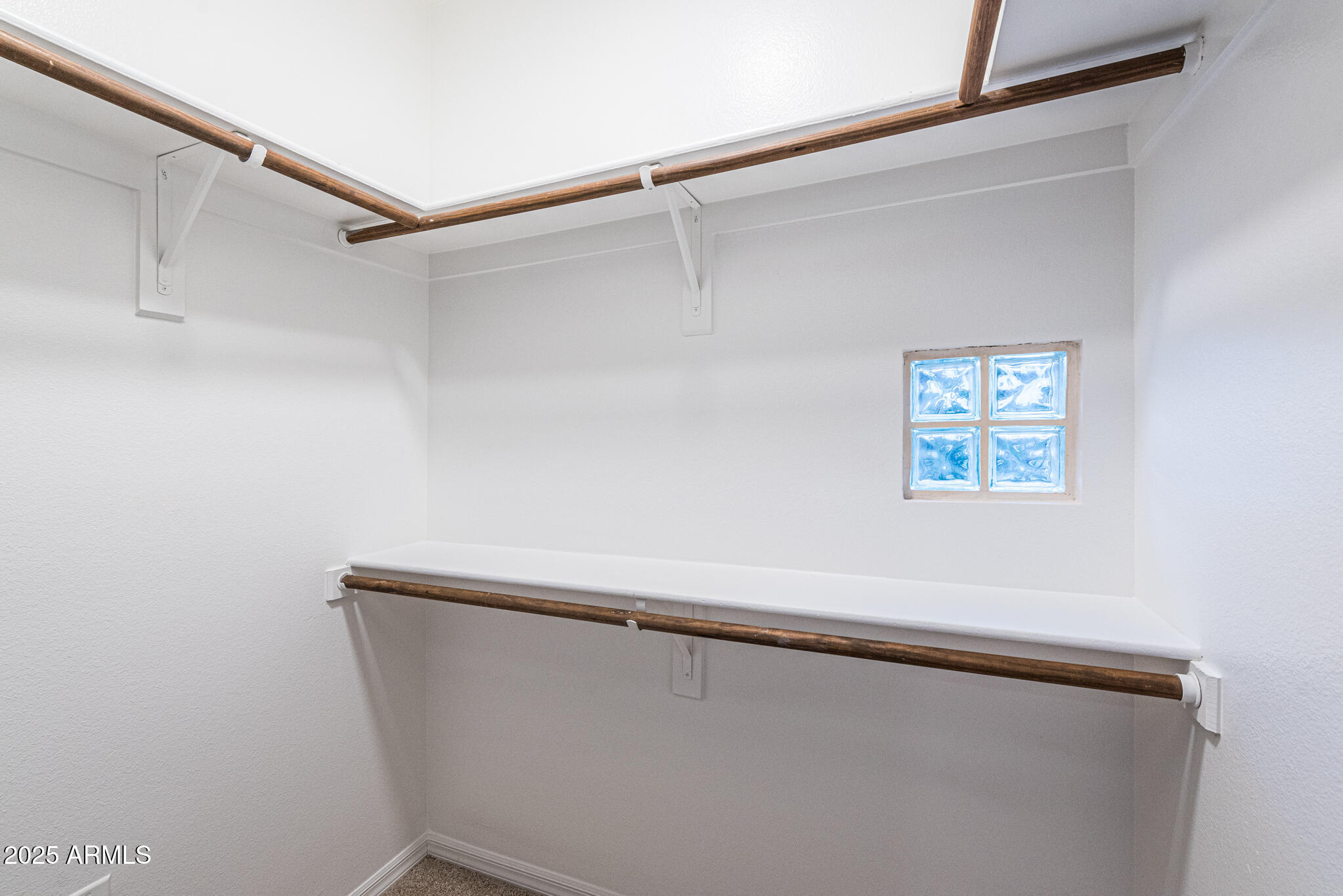 Phoenix, Arizona 85054, United States, 2 Bedrooms Bedrooms, ,2 BathroomsBathrooms,Residential,Active,226521