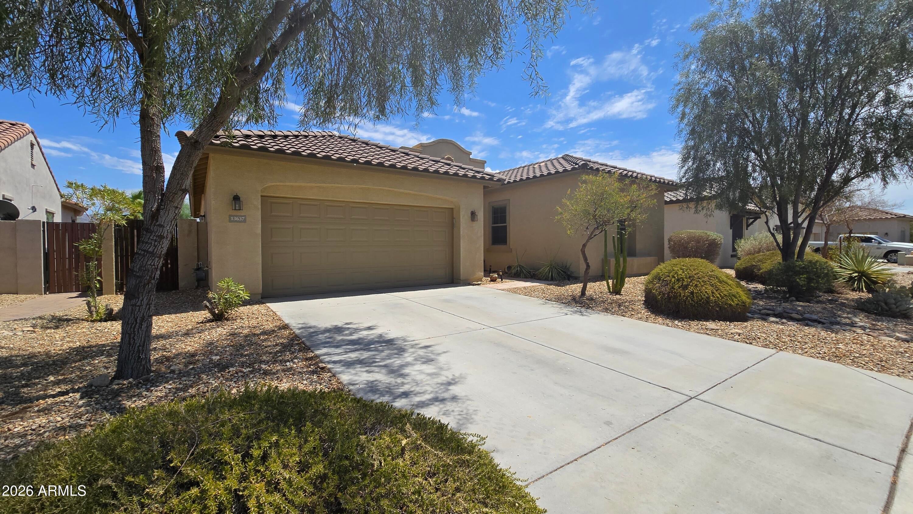 13637 S 175th Drive