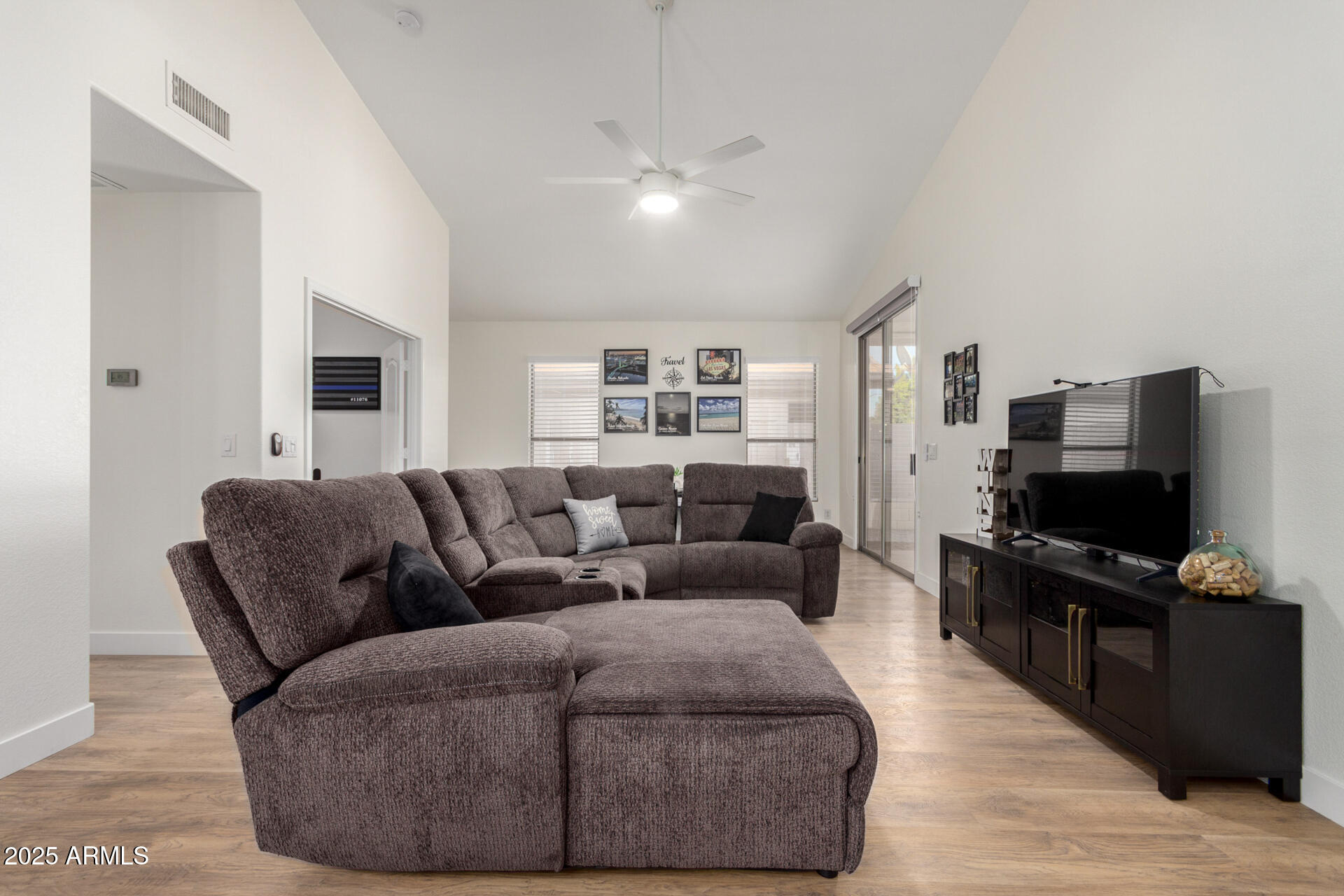 533 E KYLE Court