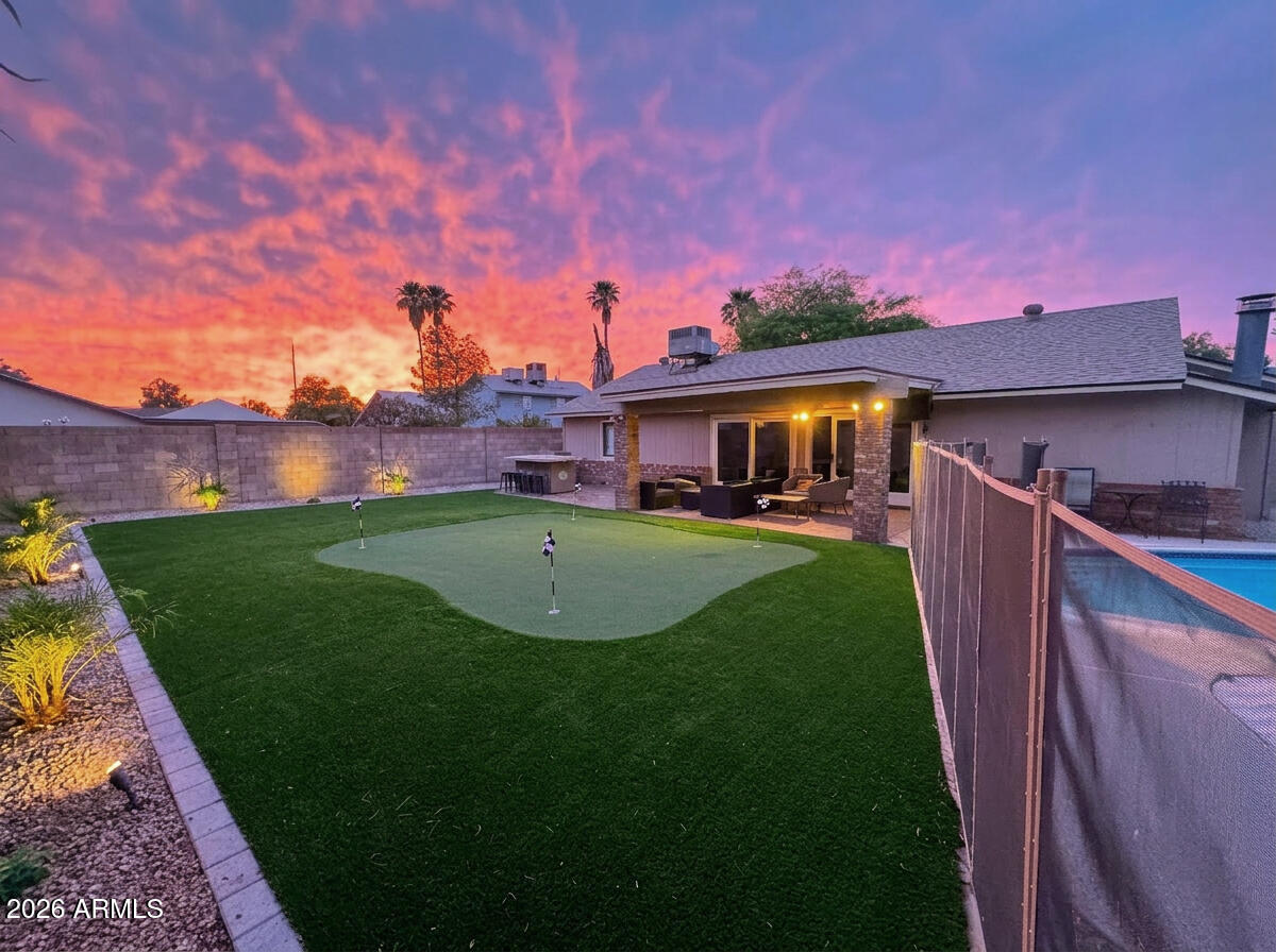 2439 W Kathleen Road