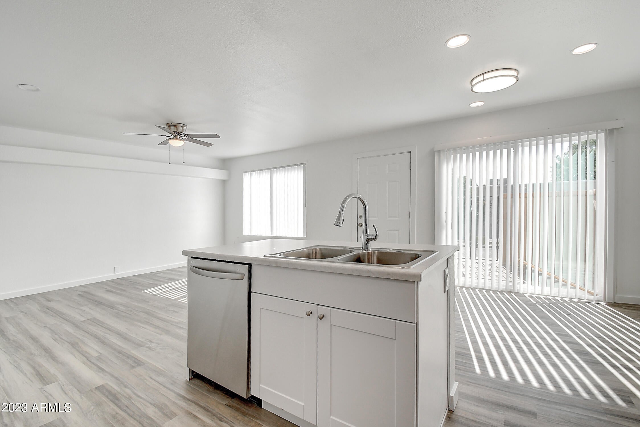 17031 E Calle Del Oro -- Apt C