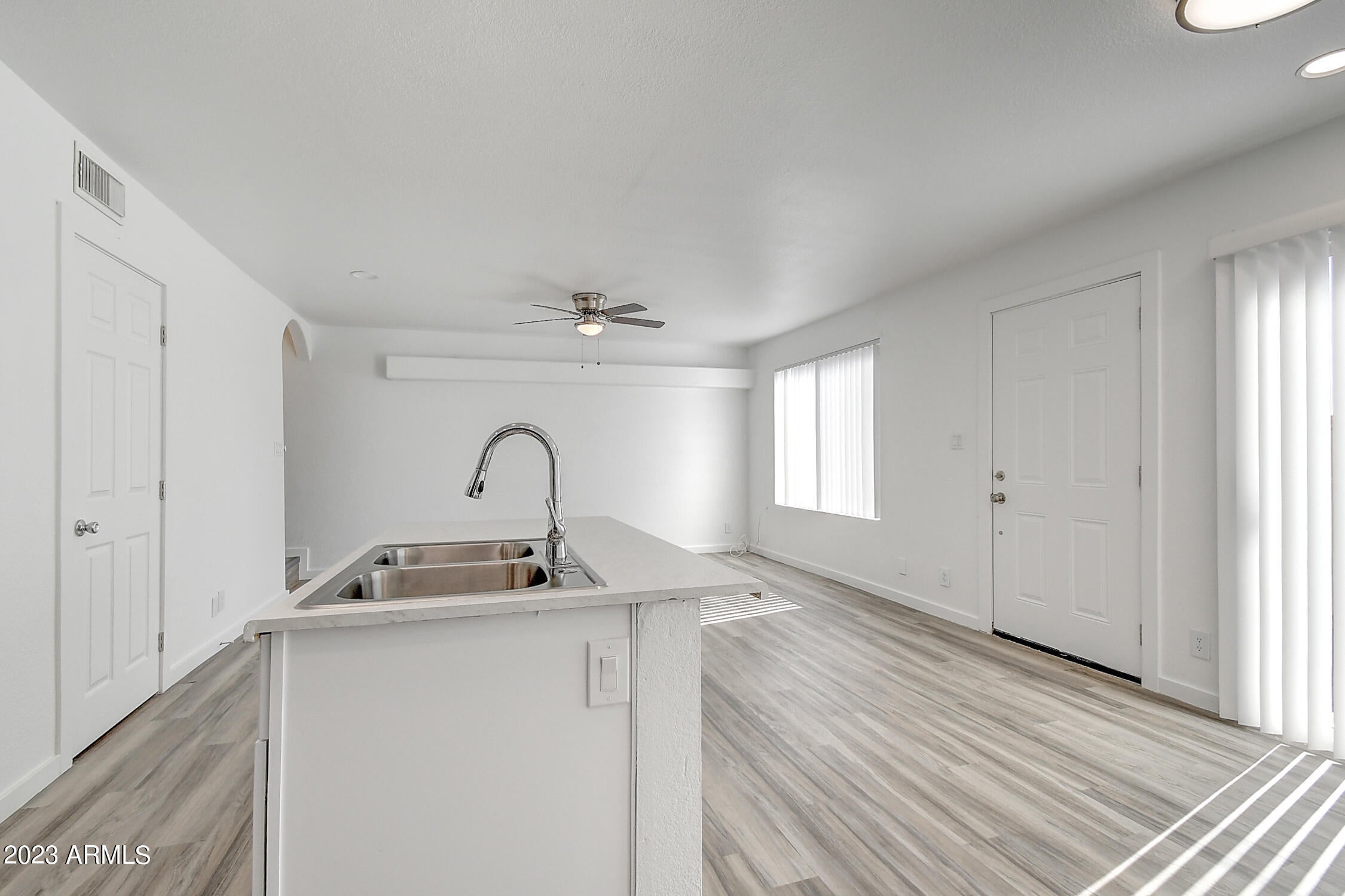 17031 E Calle Del Oro -- Apt C