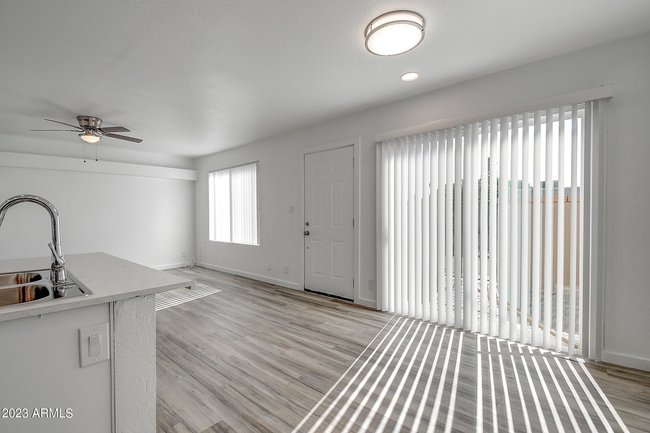 17031 E Calle Del Oro -- Apt C