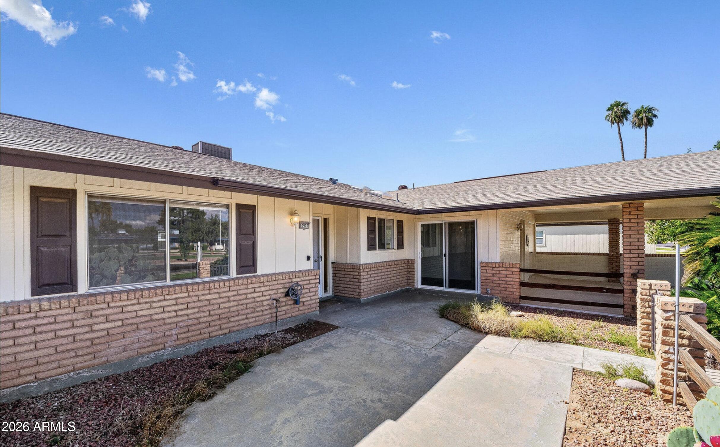 10927 W PEORIA Avenue