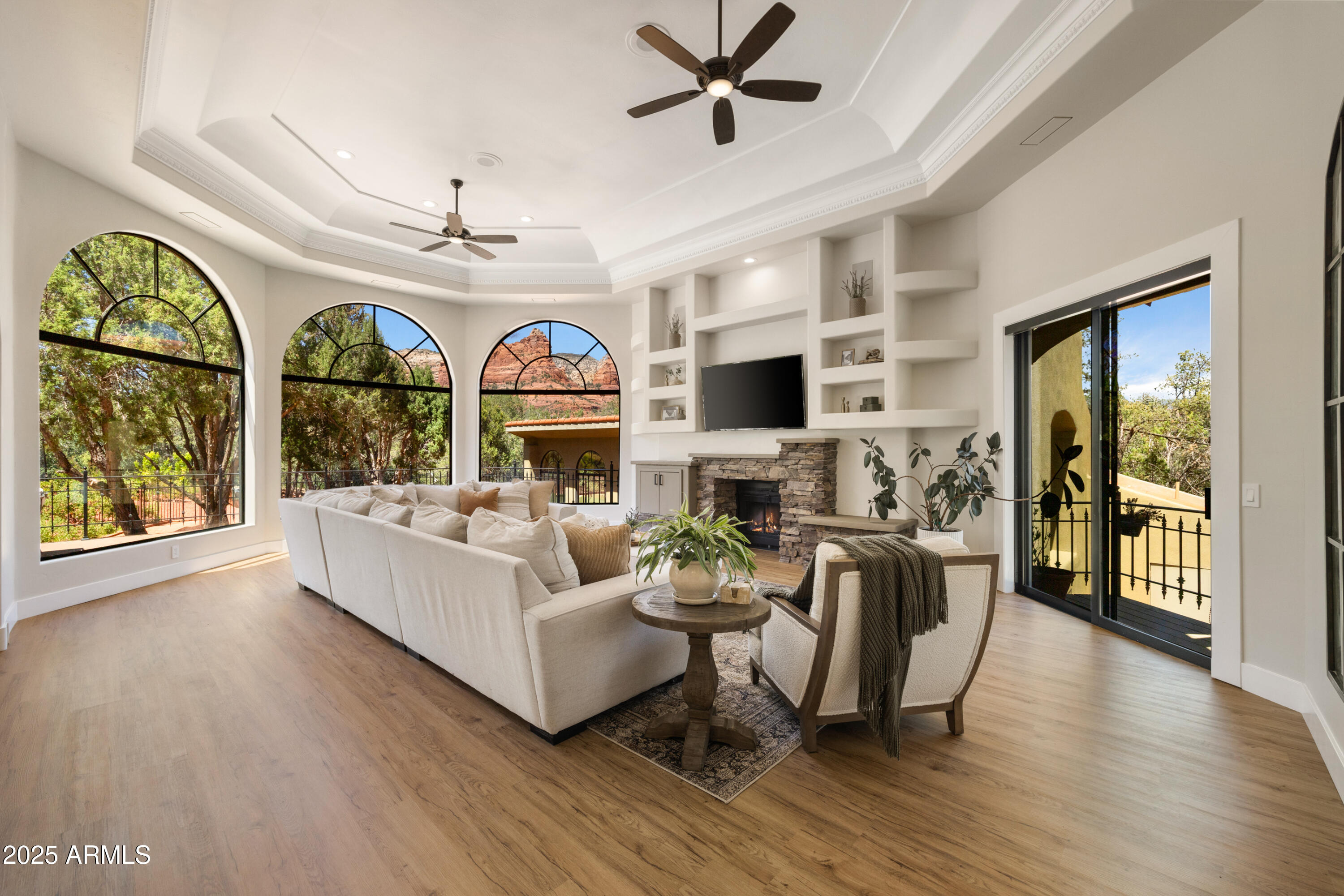 20 SHADOW ROCK Drive