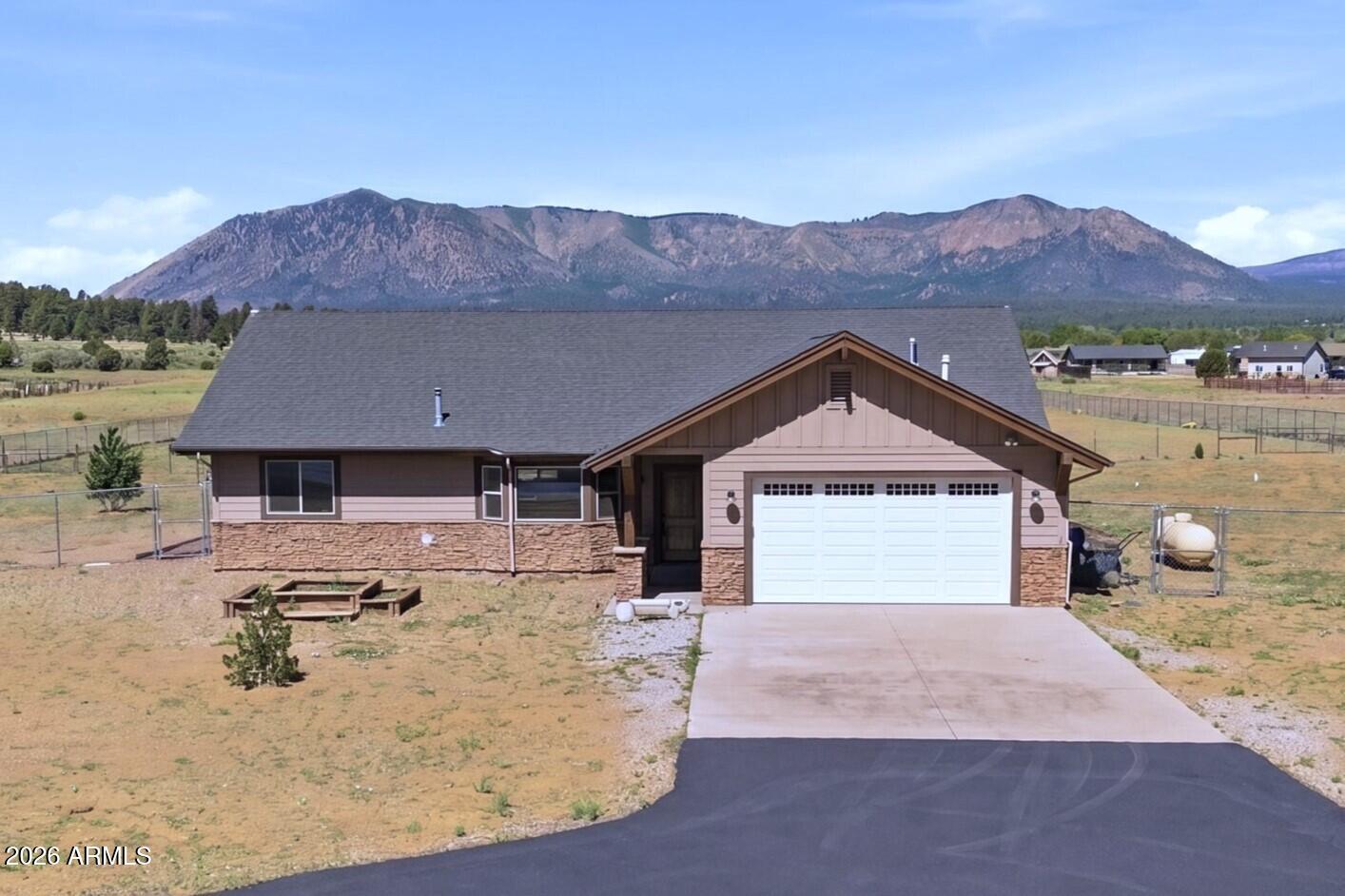 8200 Stardust Trail