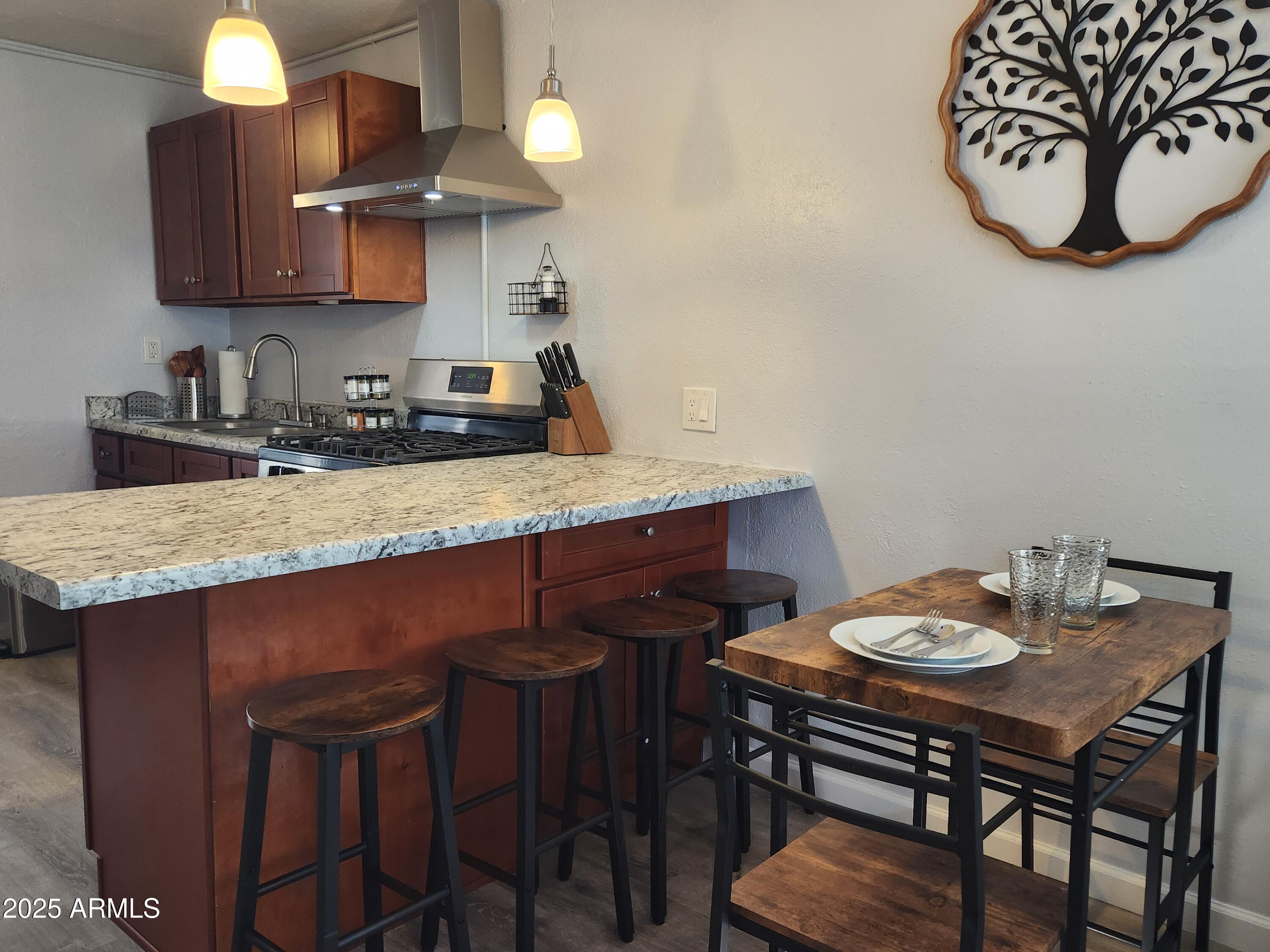 299 S OREGON Street 3