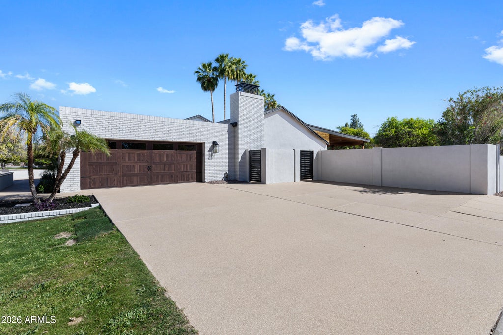 Photo of 1821 E Lynwood Street, Mesa, AZ 85203 (MLS # 7054216)