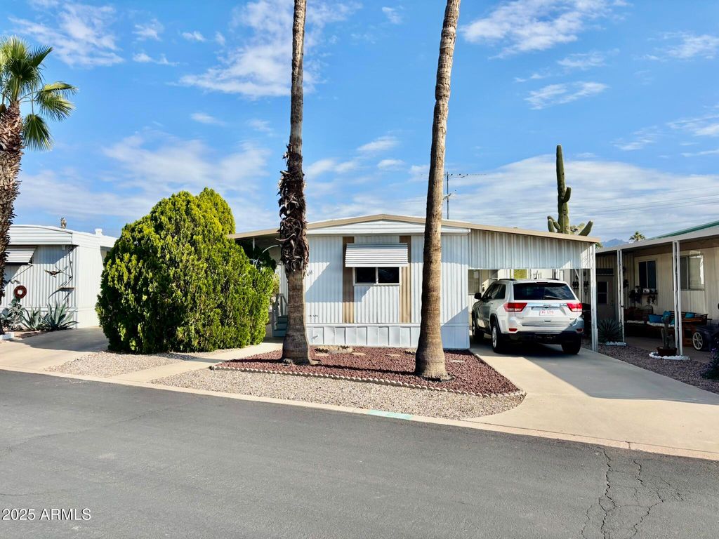 Photo of 1050 E Broadway Ave Ave #44, Apache Junction, AZ 85119 (MLS # 6954396)