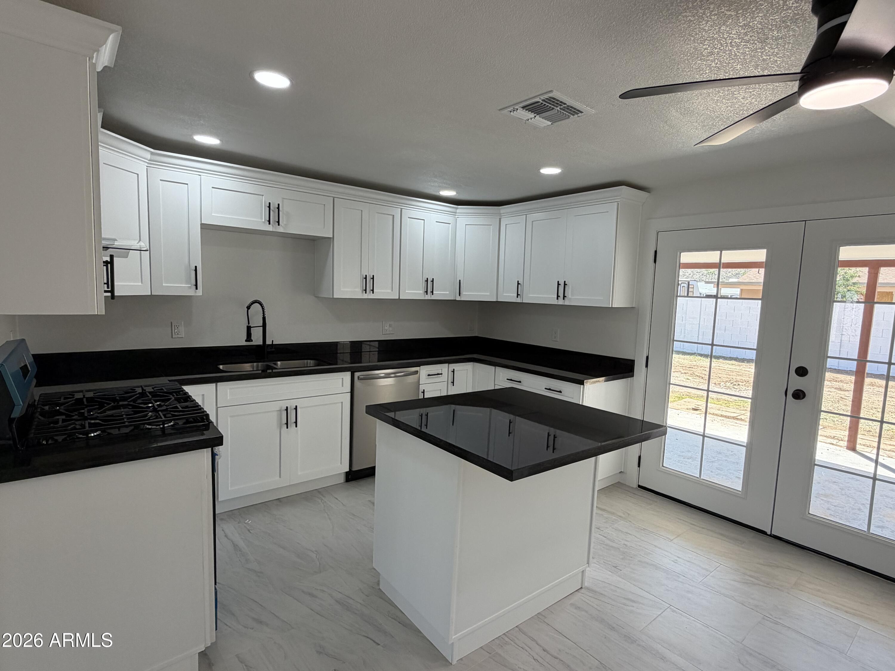 1641 W ANDORRA Drive