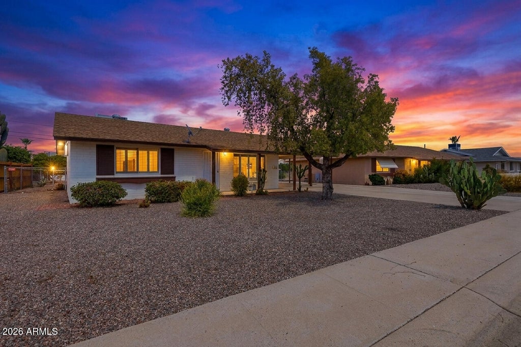 Photo of 11042 W Canterbury Drive, Sun City, AZ 85351 (MLS # 7060653)