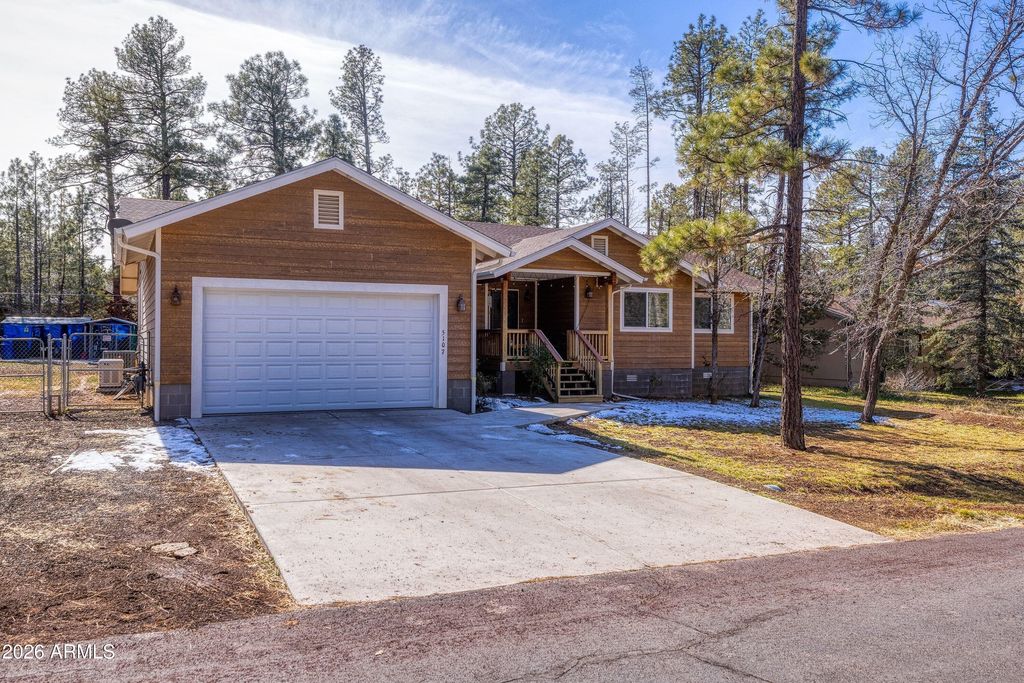Photo of 5107 Forest View Road, Lakeside, AZ 85929 (MLS # 6977907)