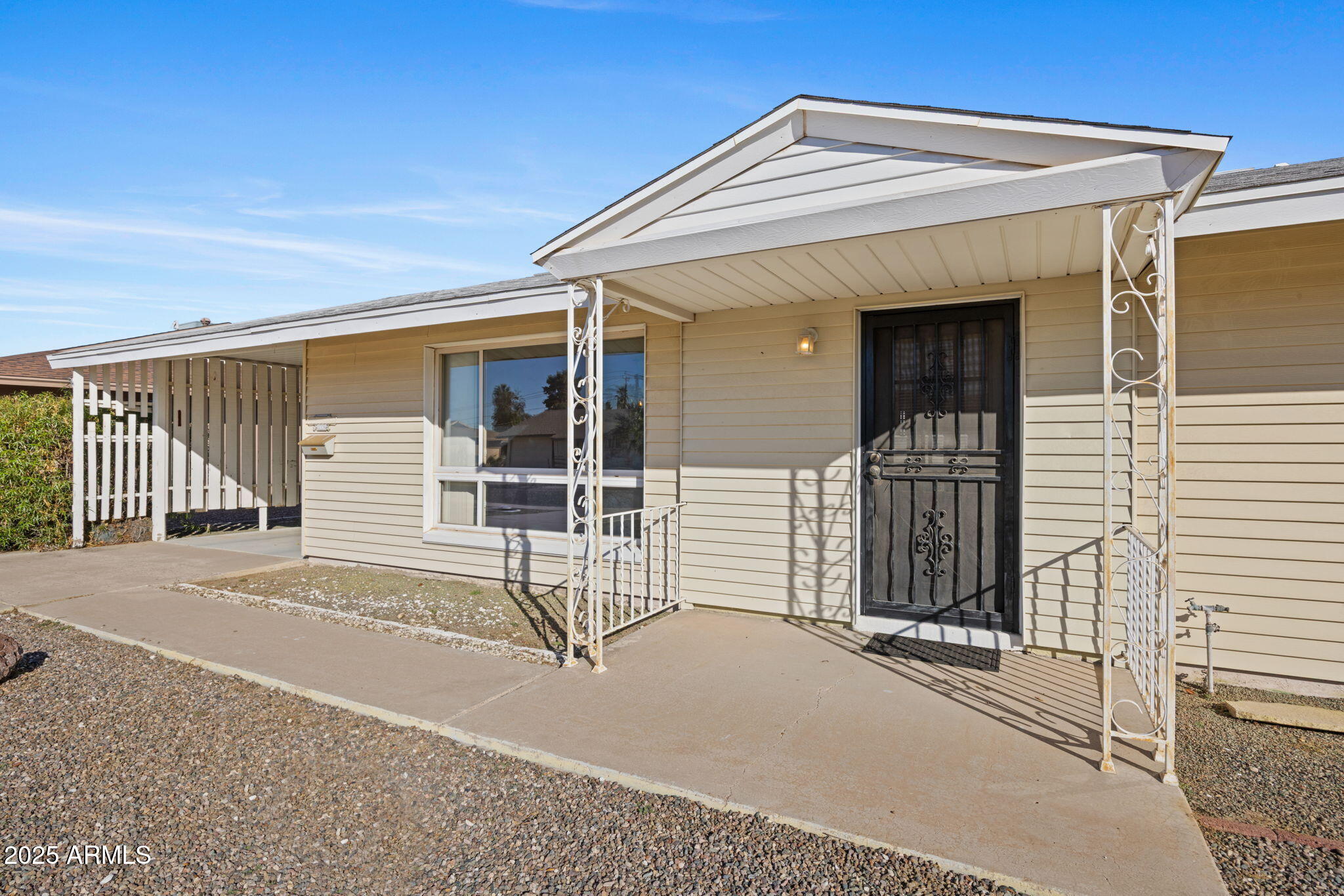 11002 W GREER Avenue