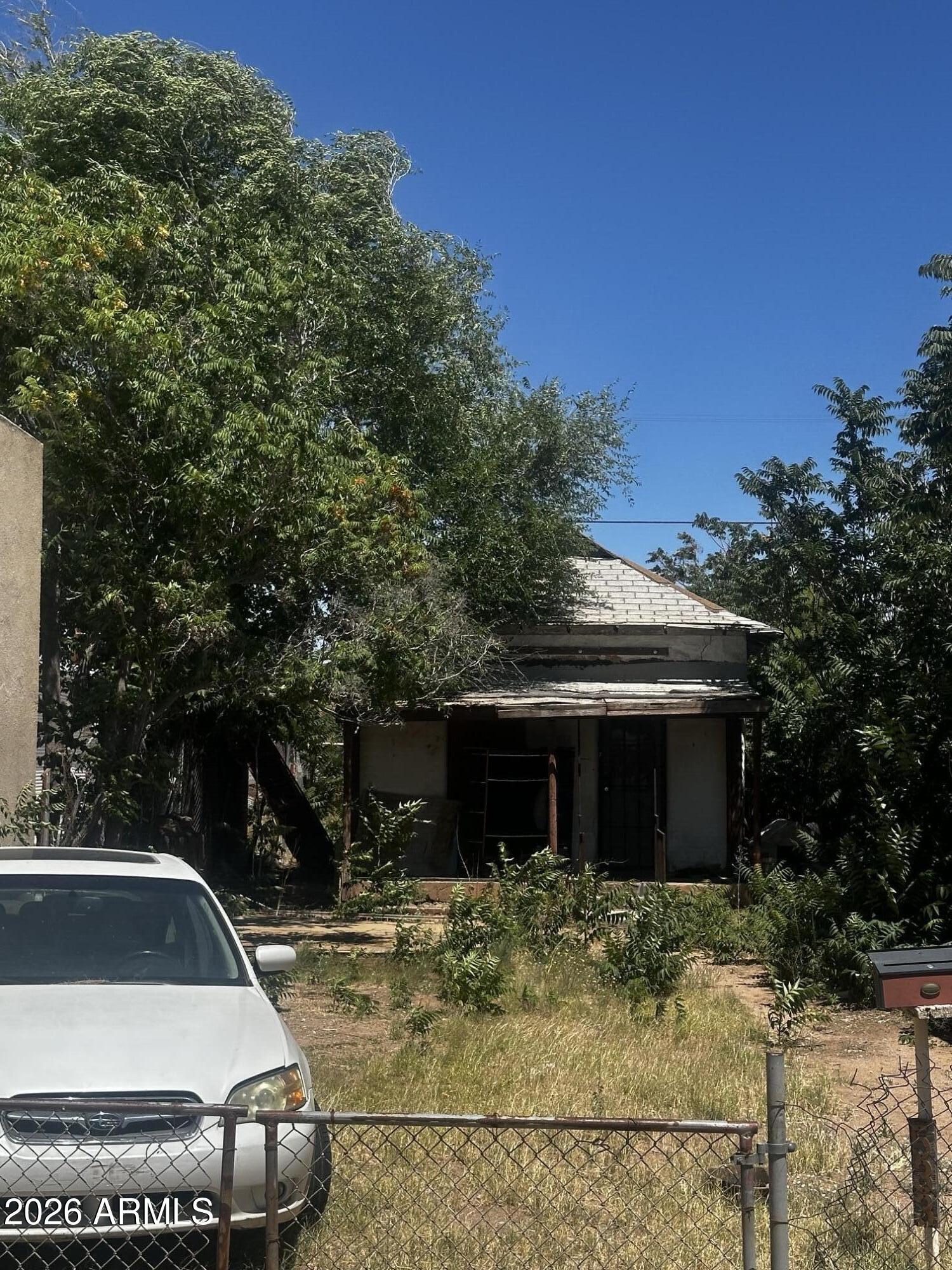 DOUGLAS - Residential