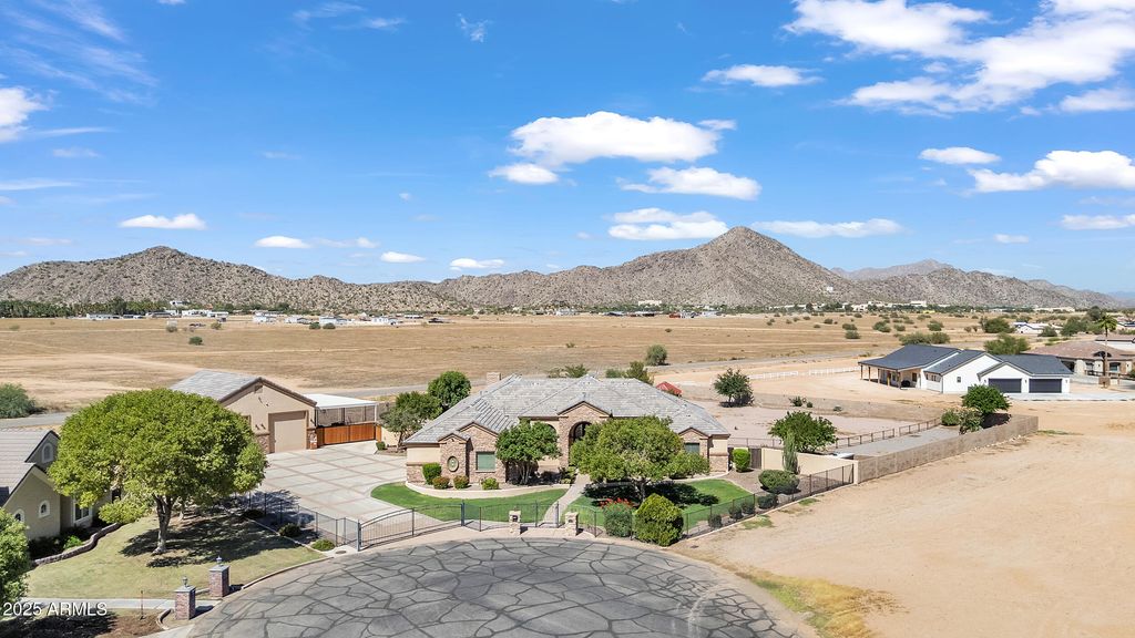 Photo of 7172 W Gelding Lane, Coolidge, AZ 85128 (MLS # 6940759)
