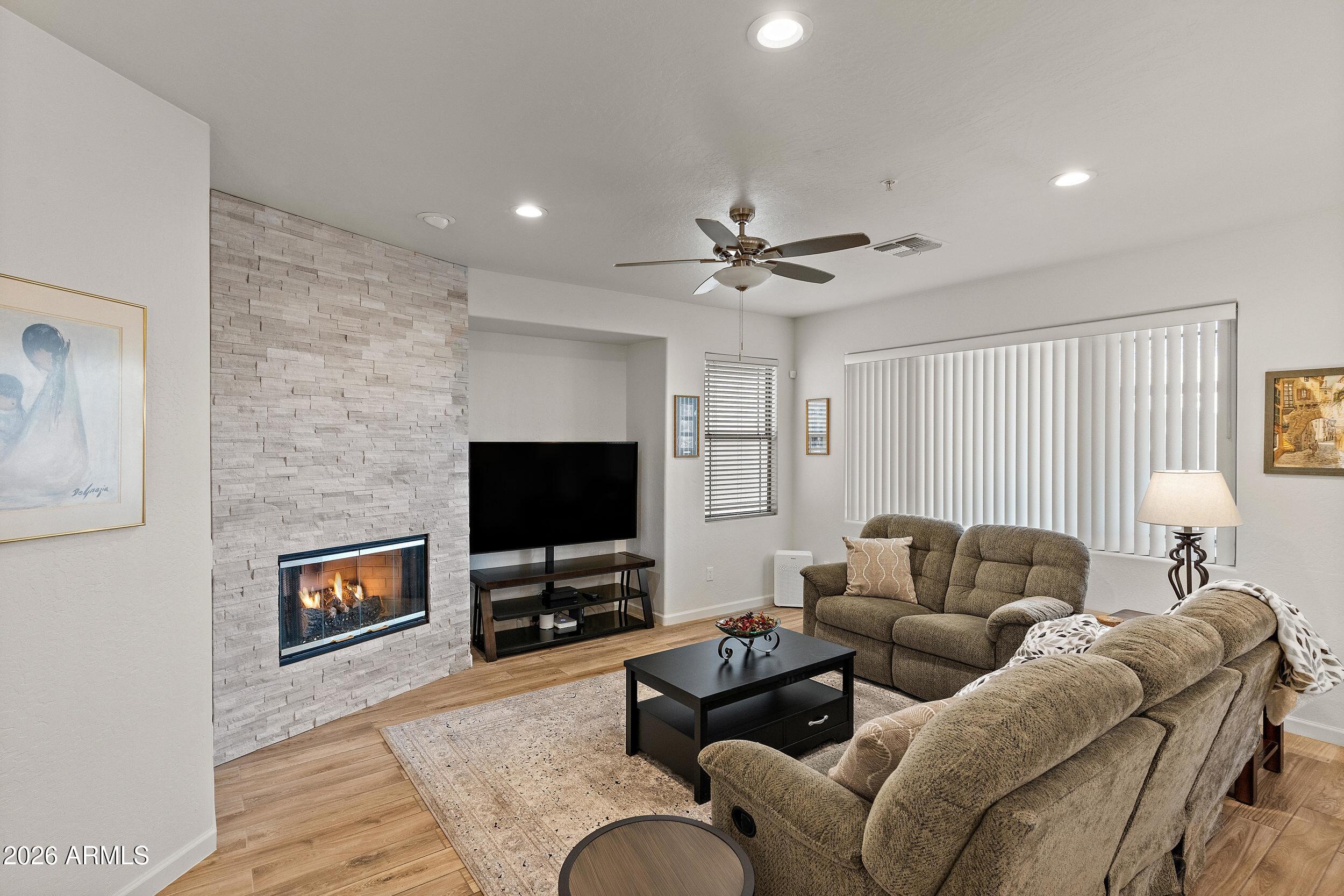 MIRAGE CROSSING RESORT CASITAS CONDOMINIUM - Residential