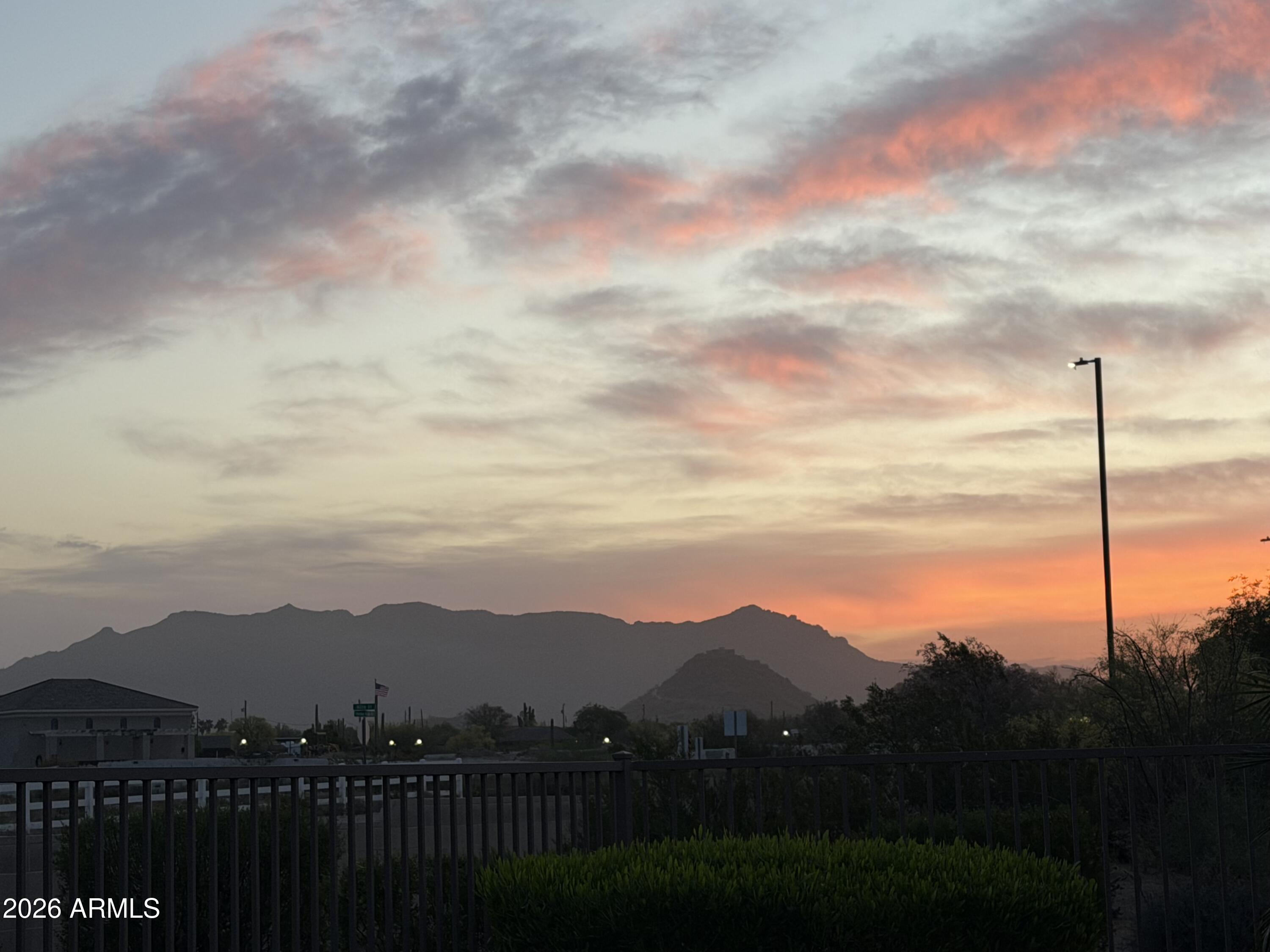 7864 E LAUREL Street