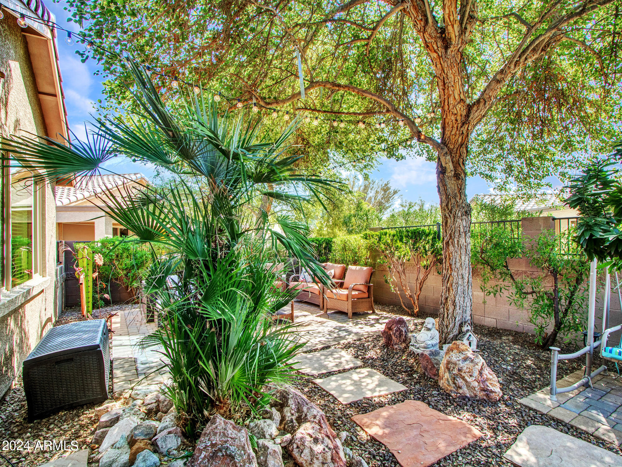 Buckeye, Arizona 85326, United States, 2 Bedrooms Bedrooms, ,2 BathroomsBathrooms,Residential,Pending,39994