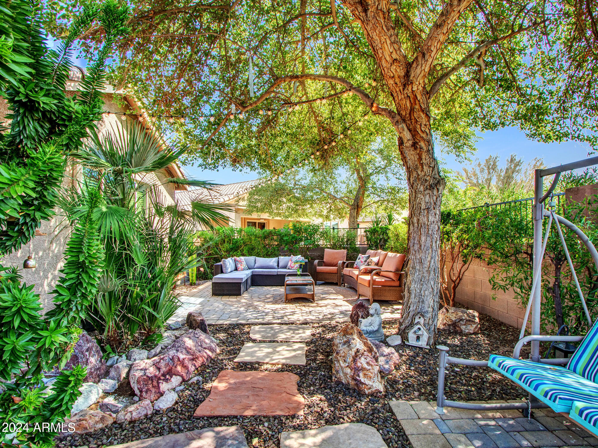 Buckeye, Arizona 85326, United States, 2 Bedrooms Bedrooms, ,2 BathroomsBathrooms,Residential,Pending,39994