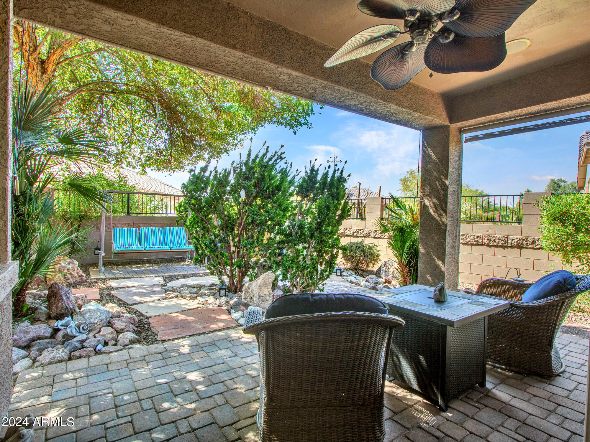 Buckeye, Arizona 85326, United States, 2 Bedrooms Bedrooms, ,2 BathroomsBathrooms,Residential,Pending,39994