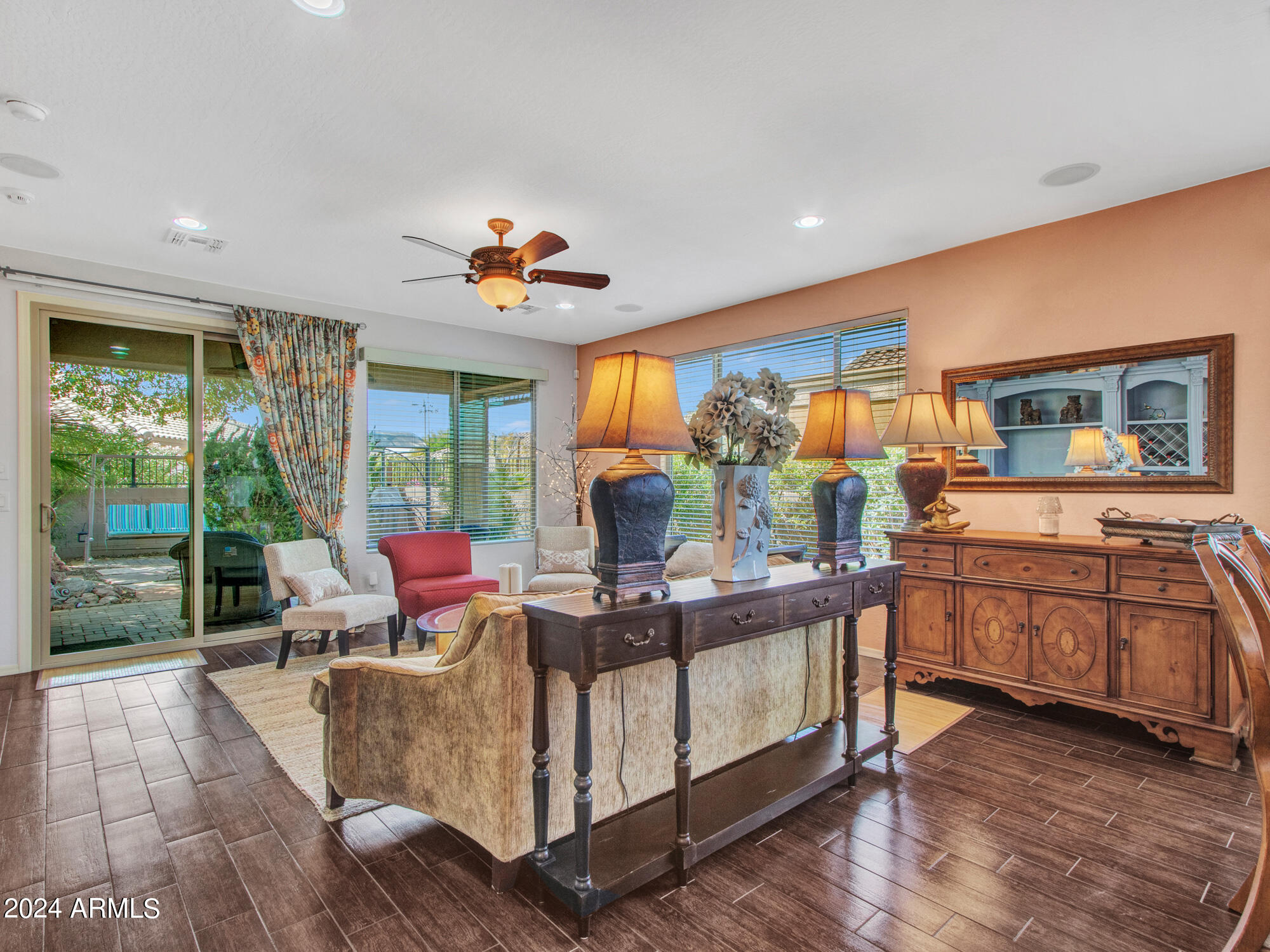 Buckeye, Arizona 85326, United States, 2 Bedrooms Bedrooms, ,2 BathroomsBathrooms,Residential,Pending,39994