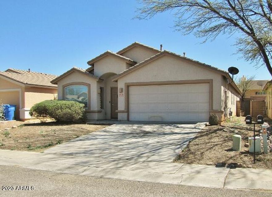 This 4BR/2BA/2CG, 1889 sq. ft. home is centrally located in Sierra Vista, AZ minutes from Ft. Huachuca, shopping and schools. The open floor-plan has 2 living areas, vaulted ceilings and plenty of storage. and includes central A/C.