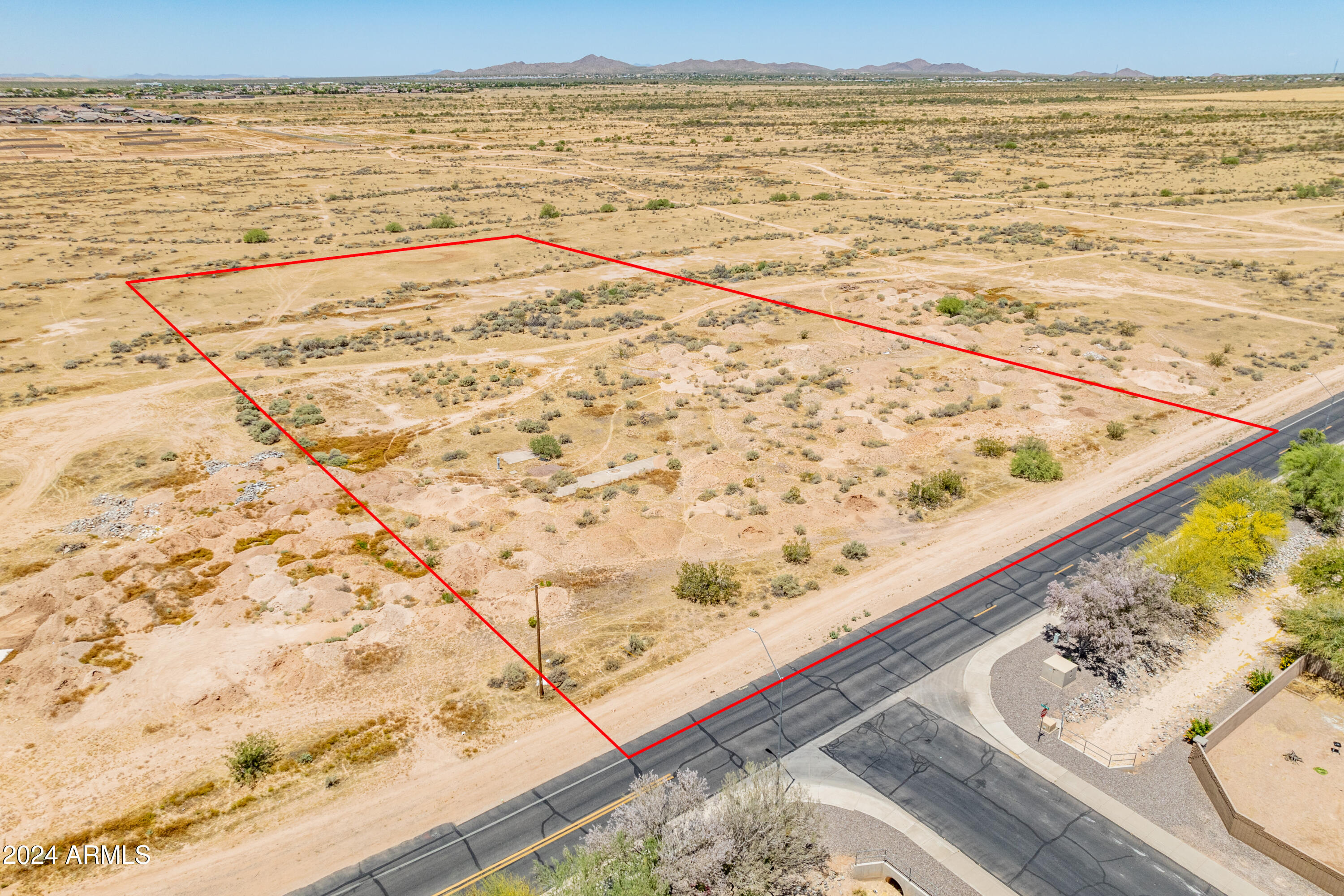 2863 N PEART Road -