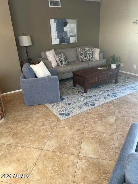 8700 E MOUNTAIN VIEW Road 1058