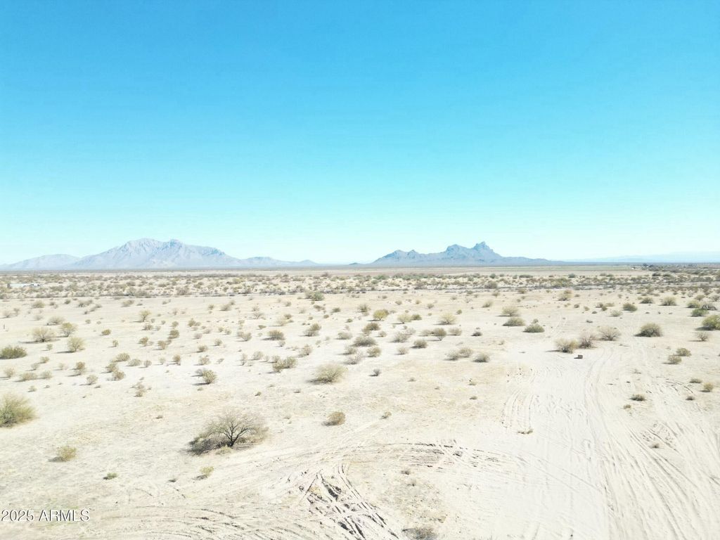 Photo of 0 S Barrett Road #E, Eloy, AZ 85131 (MLS # 6831851)